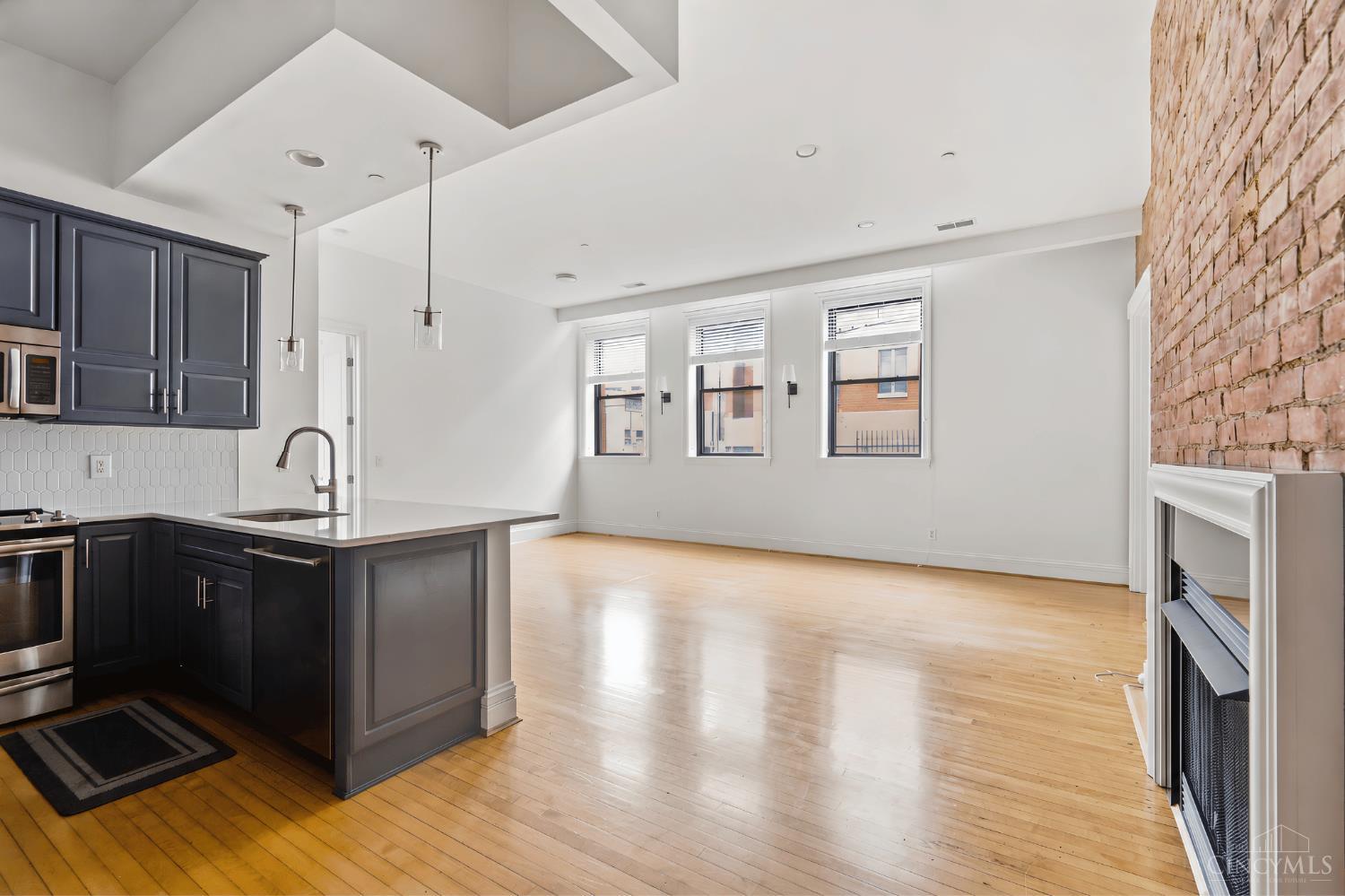 1125 Saint Gregory Street Unit: 202