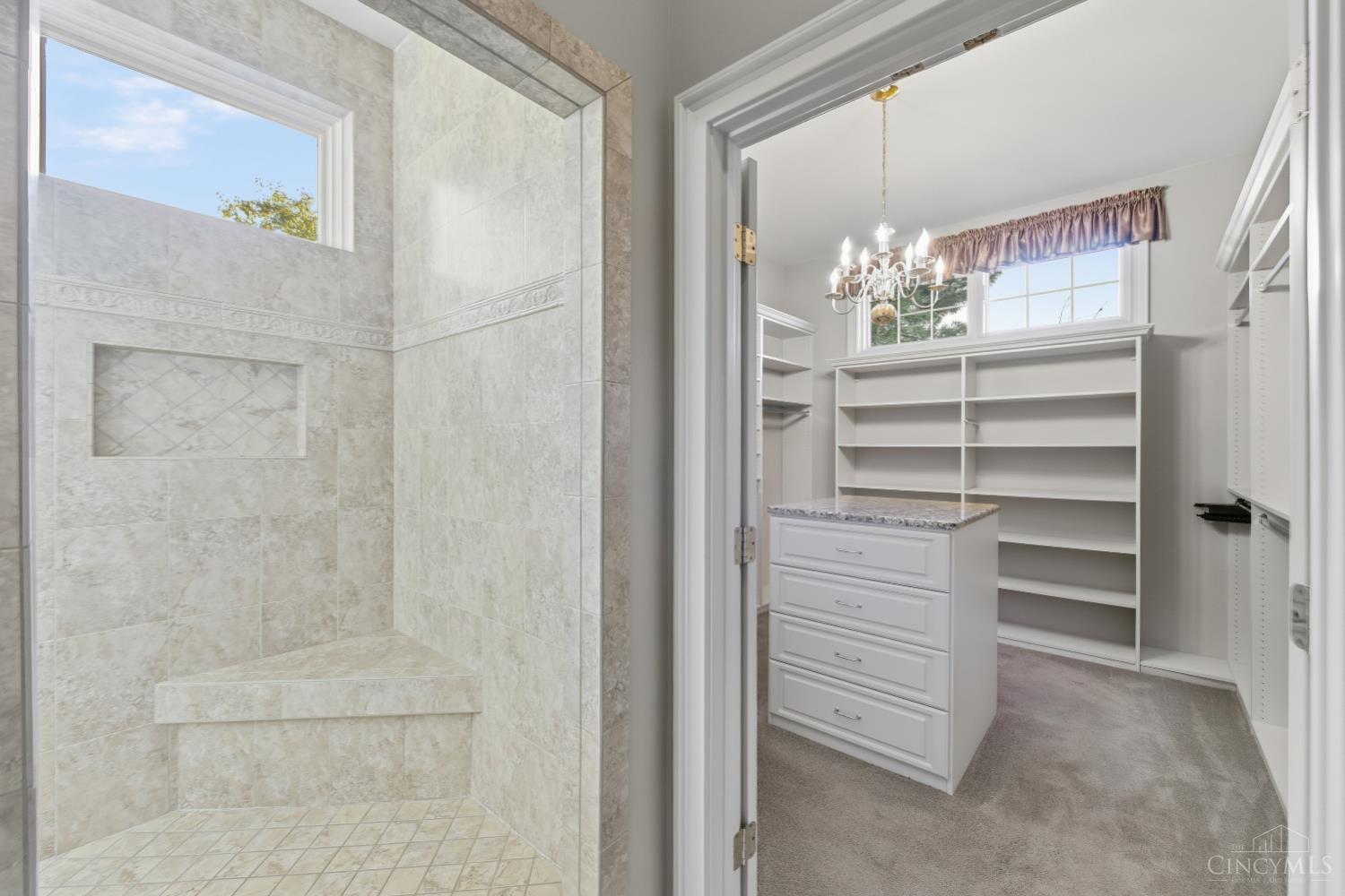 7096 Hollywood Drive
