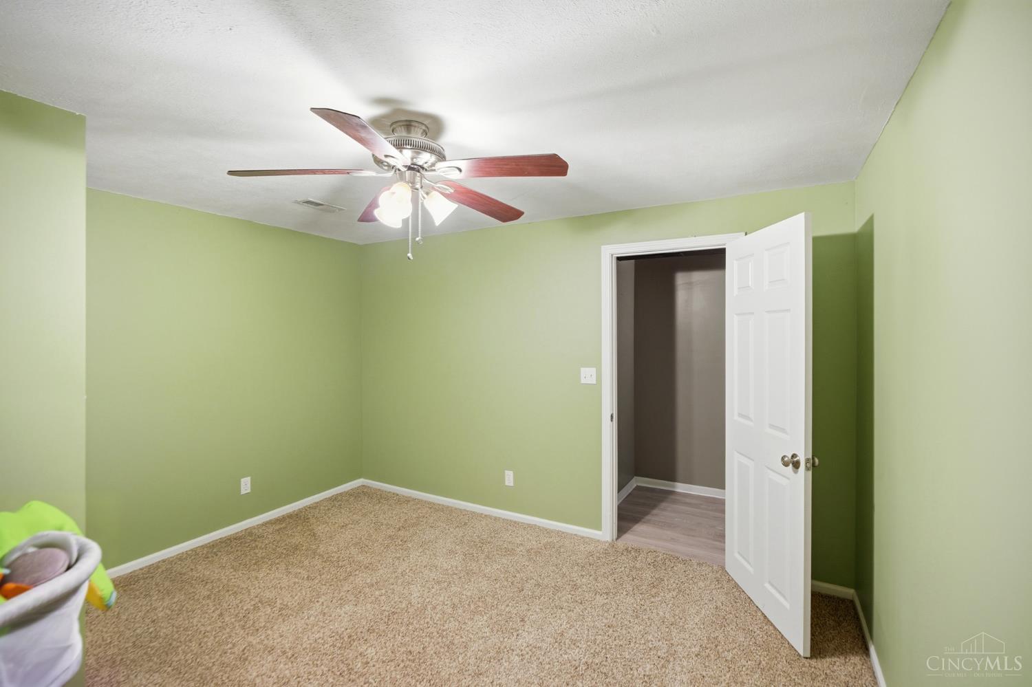 5015 Grandin Ridge Drive