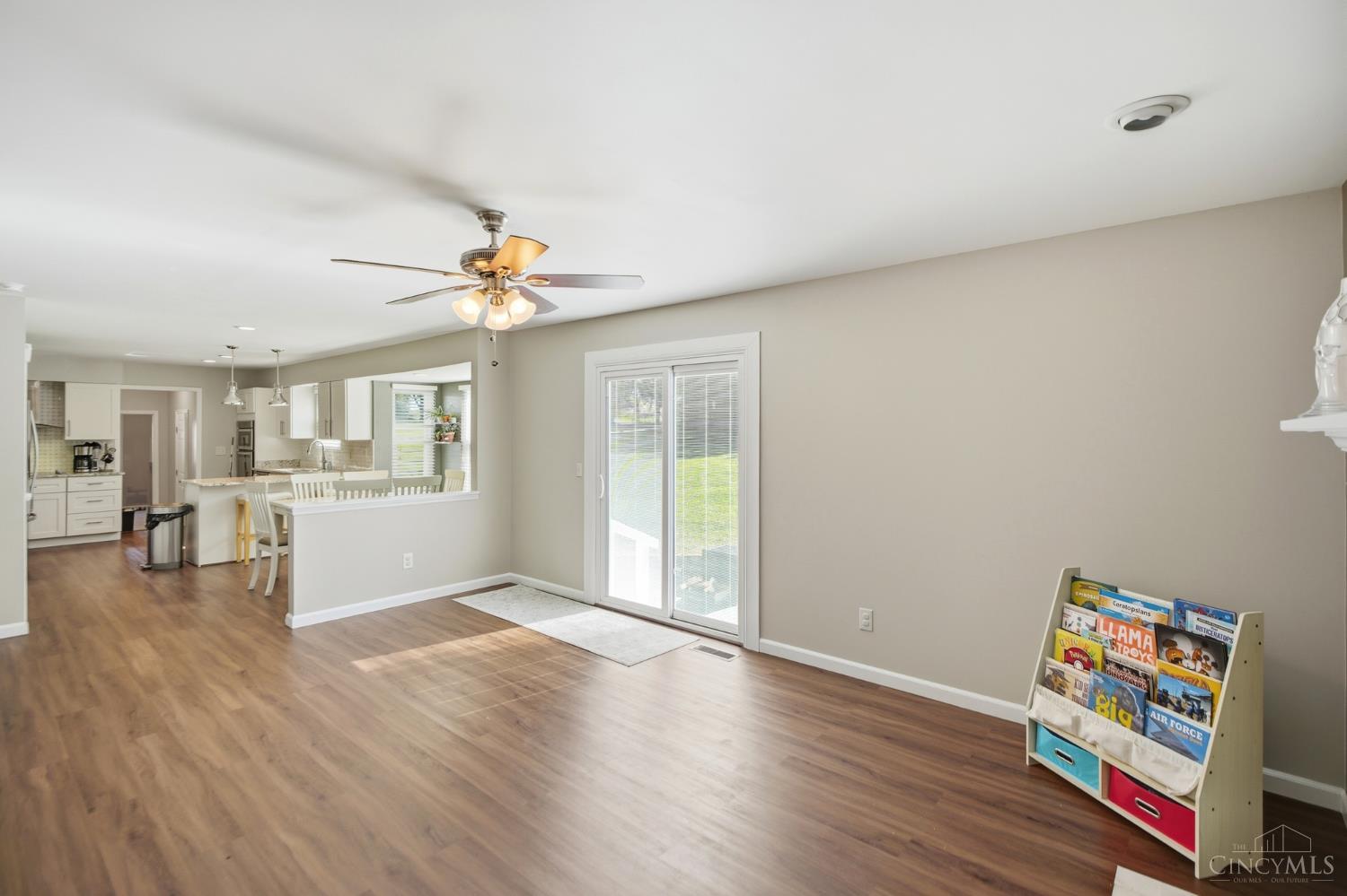 5015 Grandin Ridge Drive