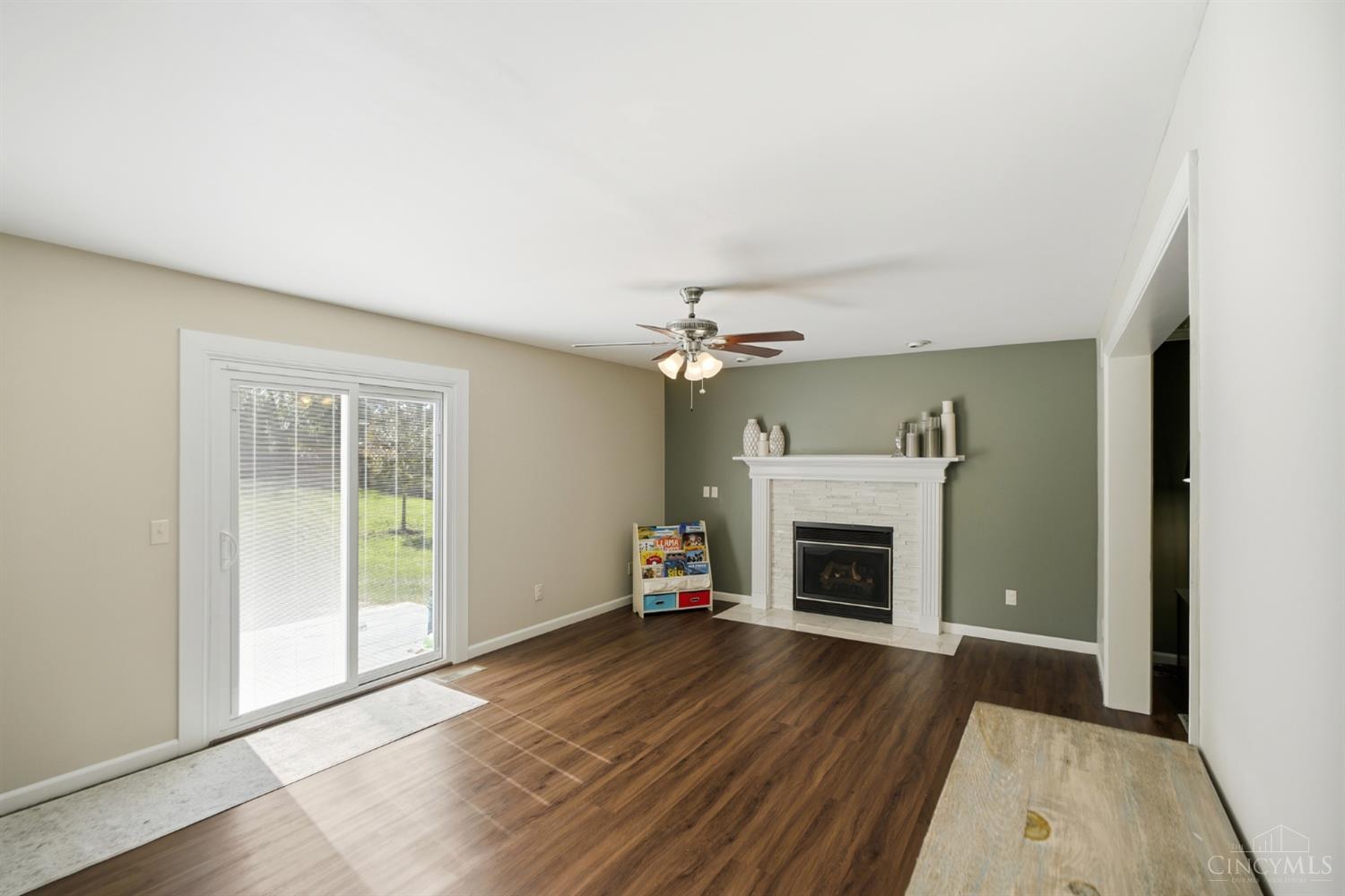 5015 Grandin Ridge Drive