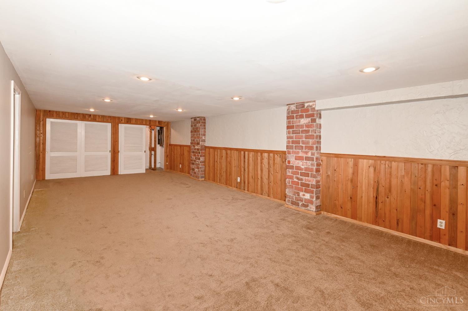 8740 Sturbridge Drive
