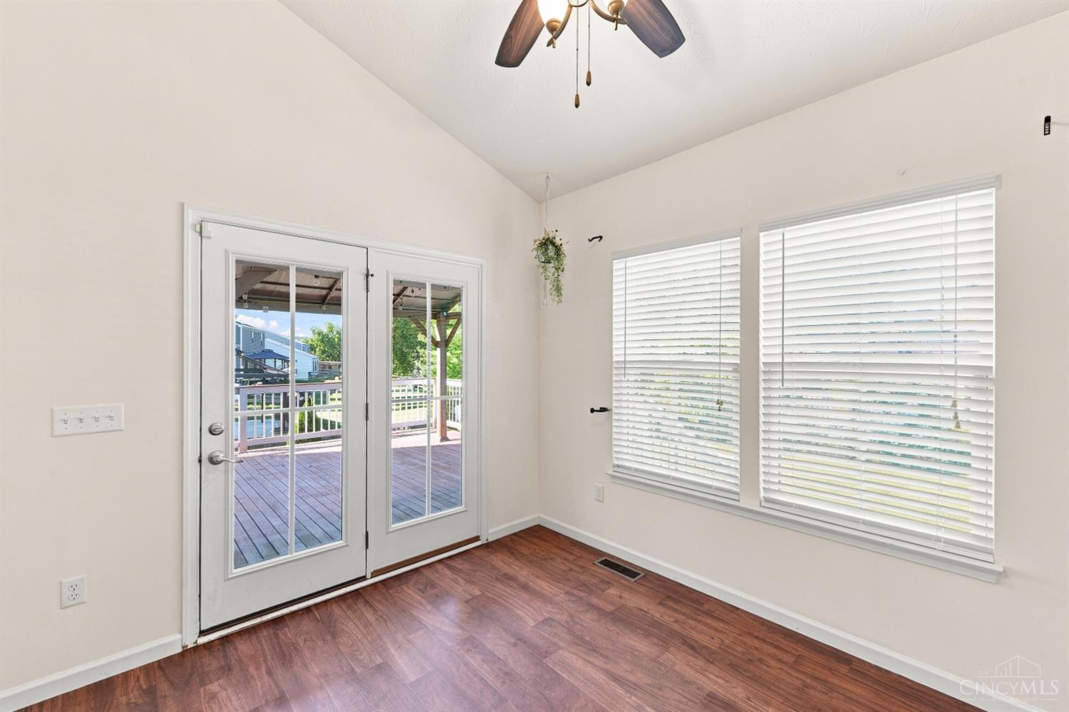 440 Pike Street