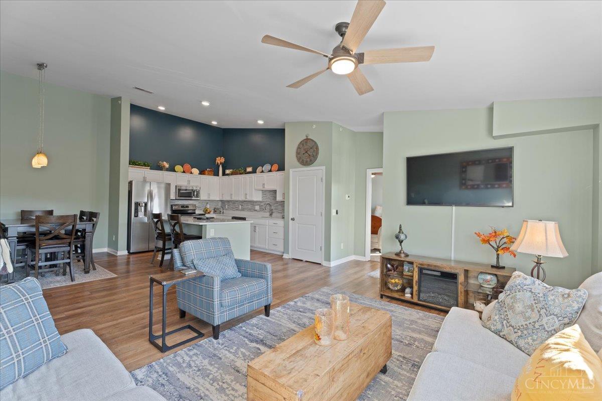 3460 Chestnut Park Lane Unit: 205