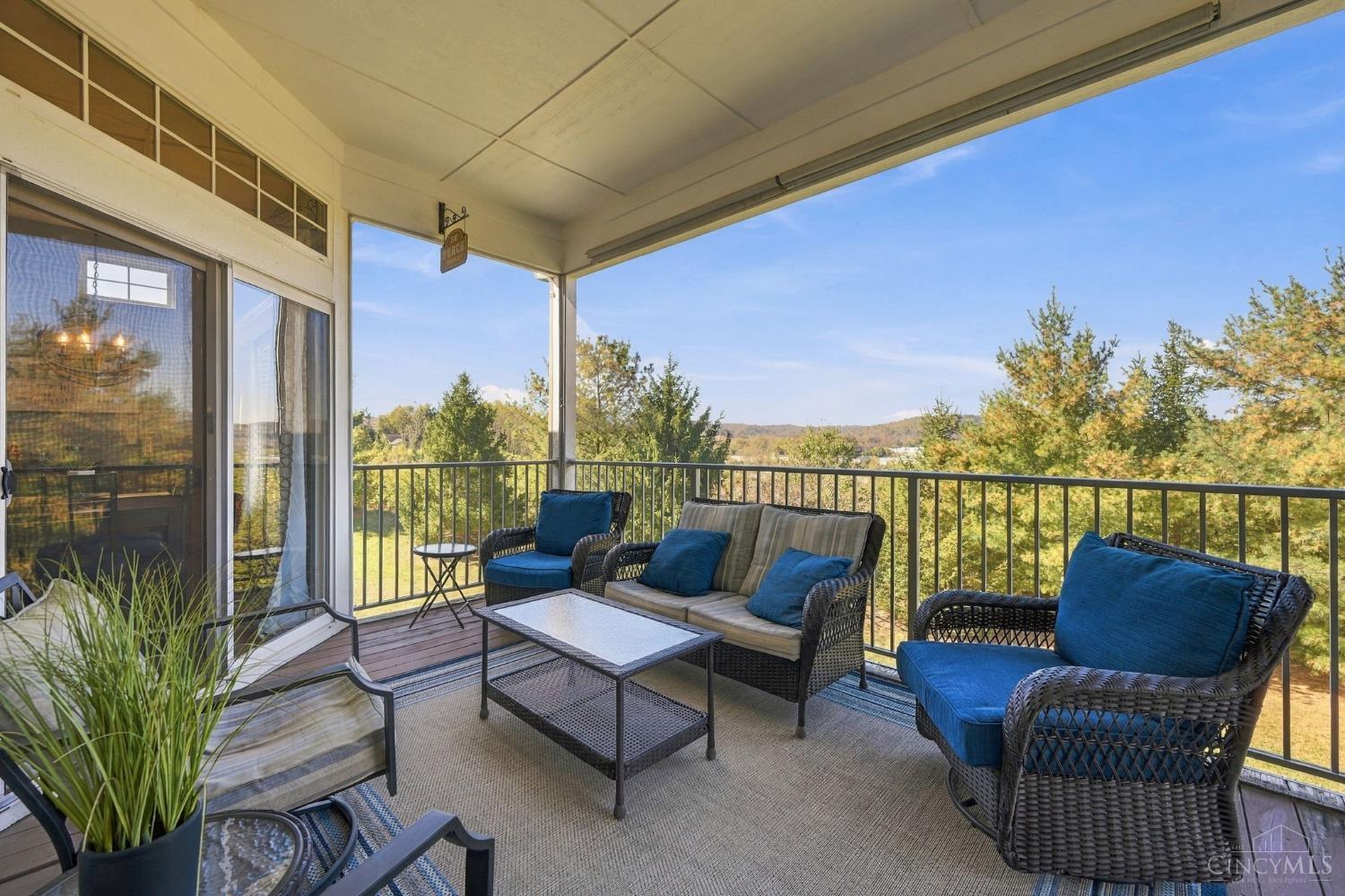 153 Timepiece Lane Unit: 7-301
