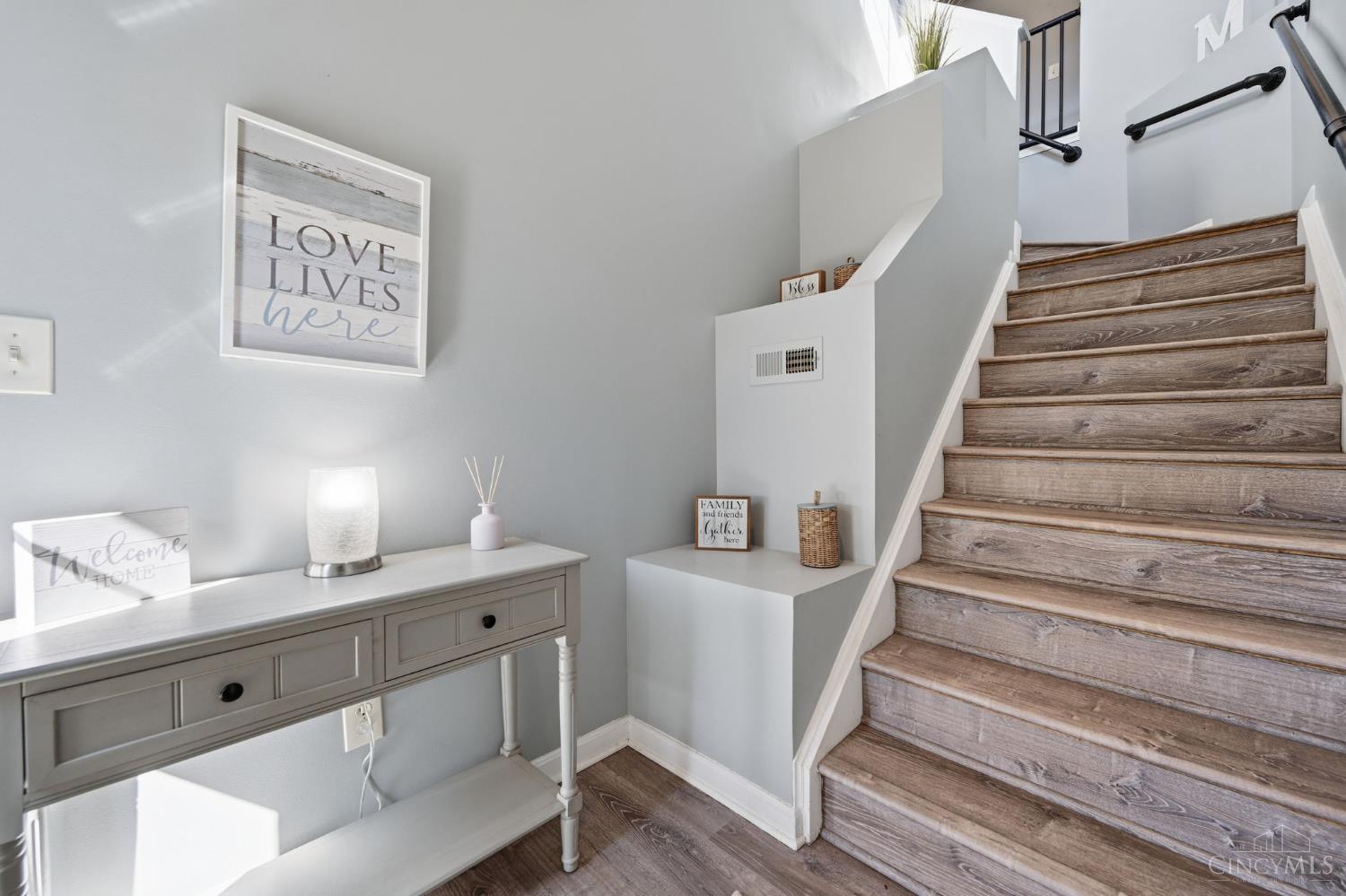 153 Timepiece Lane Unit: 7-301