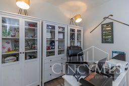 4262 N Gensen Loop