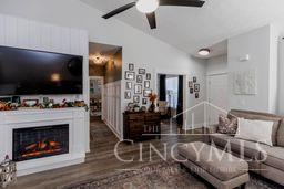 4262 N Gensen Loop
