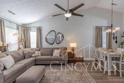 4262 N Gensen Loop