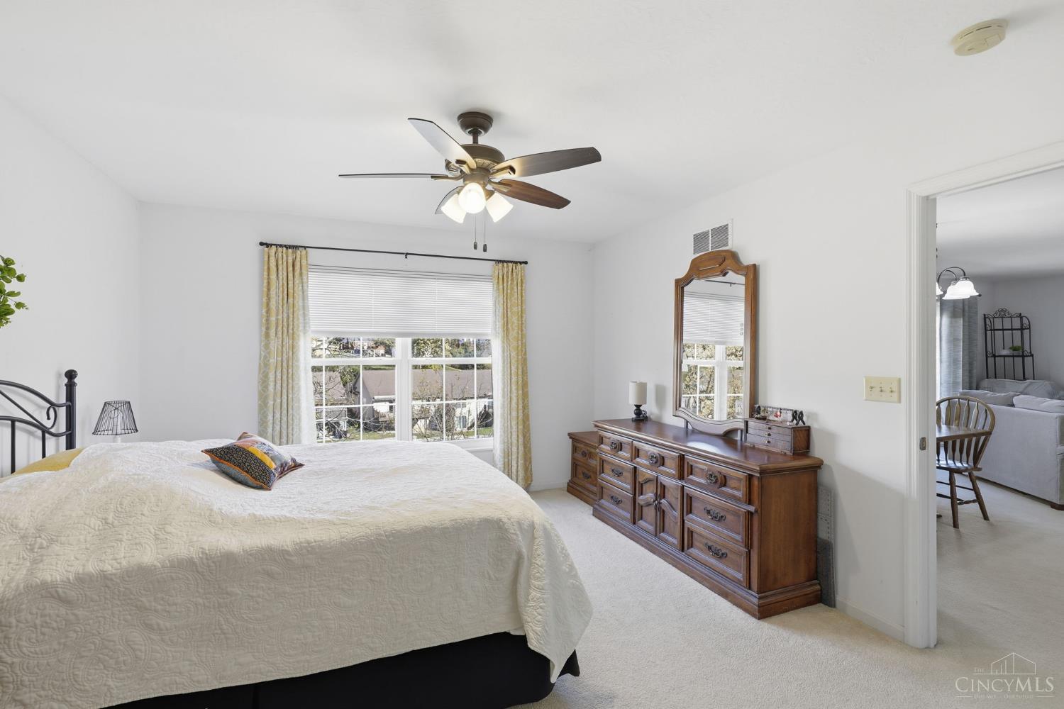 3302 Emerald Lakes Drive Unit: 6