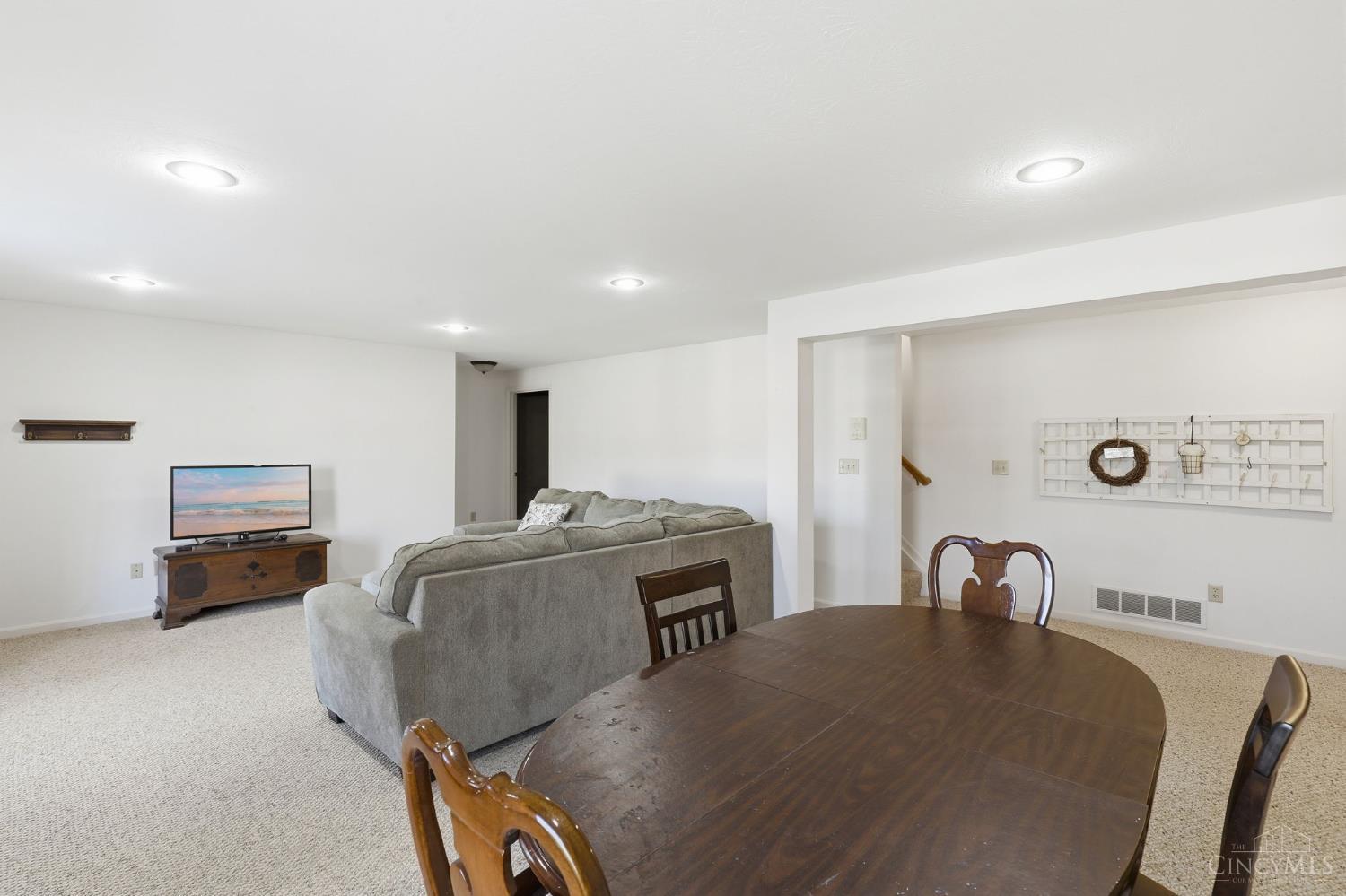 3302 Emerald Lakes Drive Unit: 6