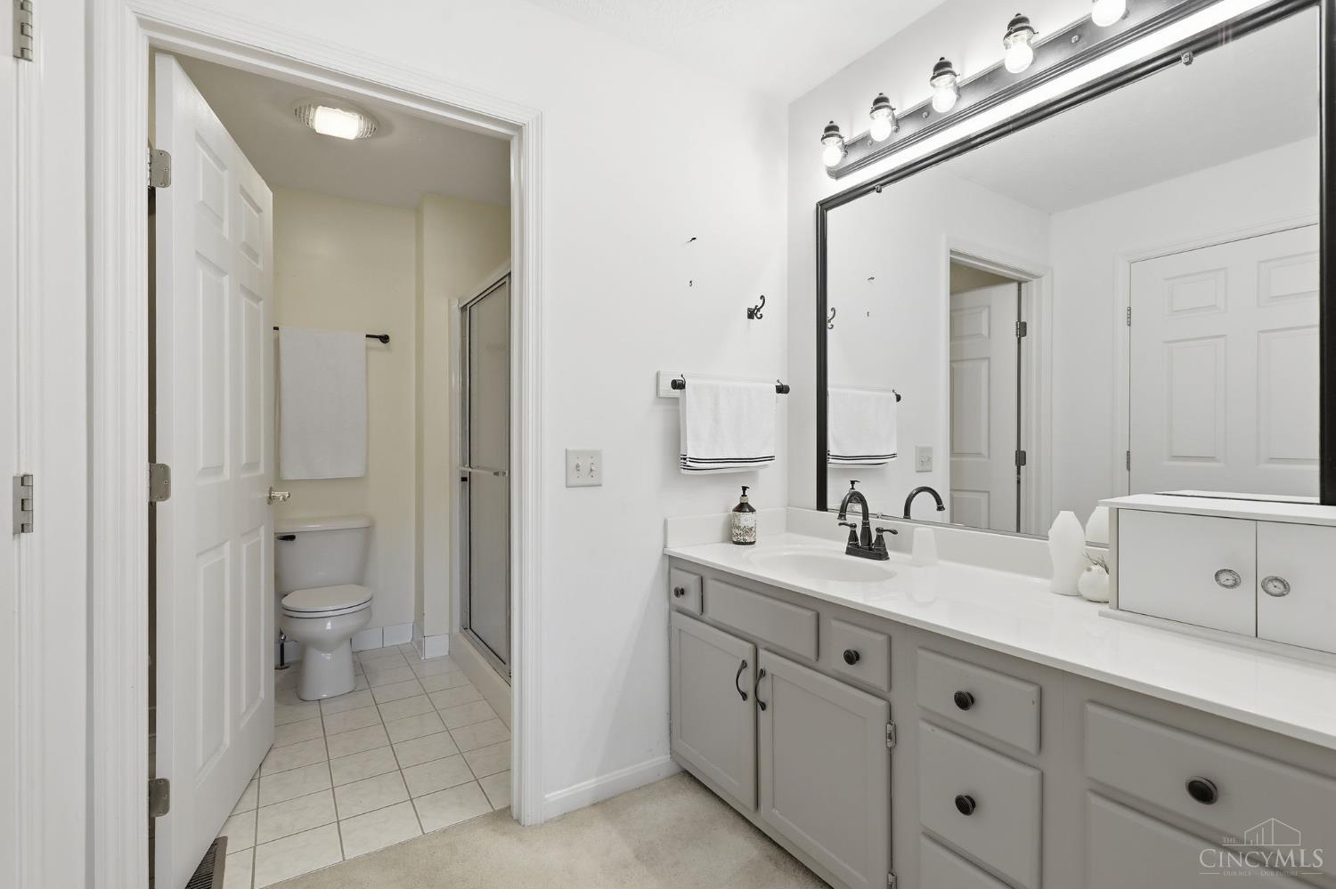 3302 Emerald Lakes Drive Unit: 6