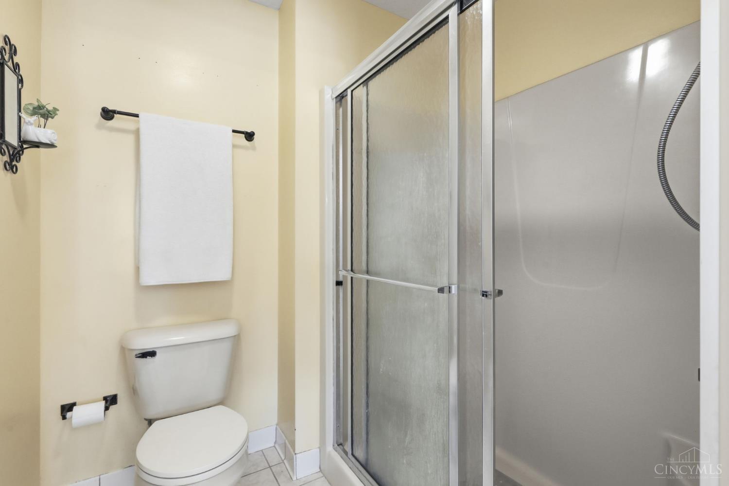 3302 Emerald Lakes Drive Unit: 6