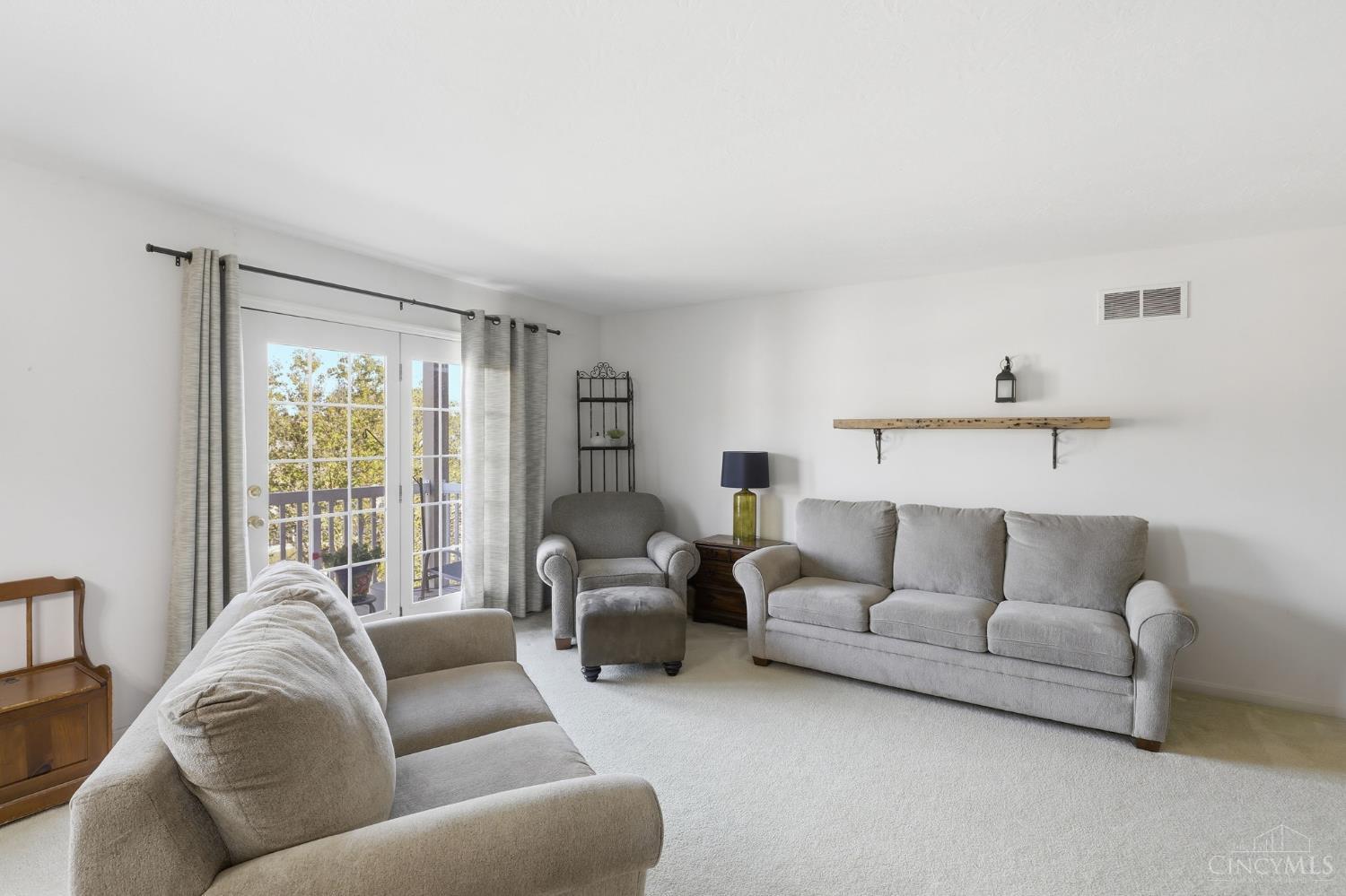 3302 Emerald Lakes Drive Unit: 6