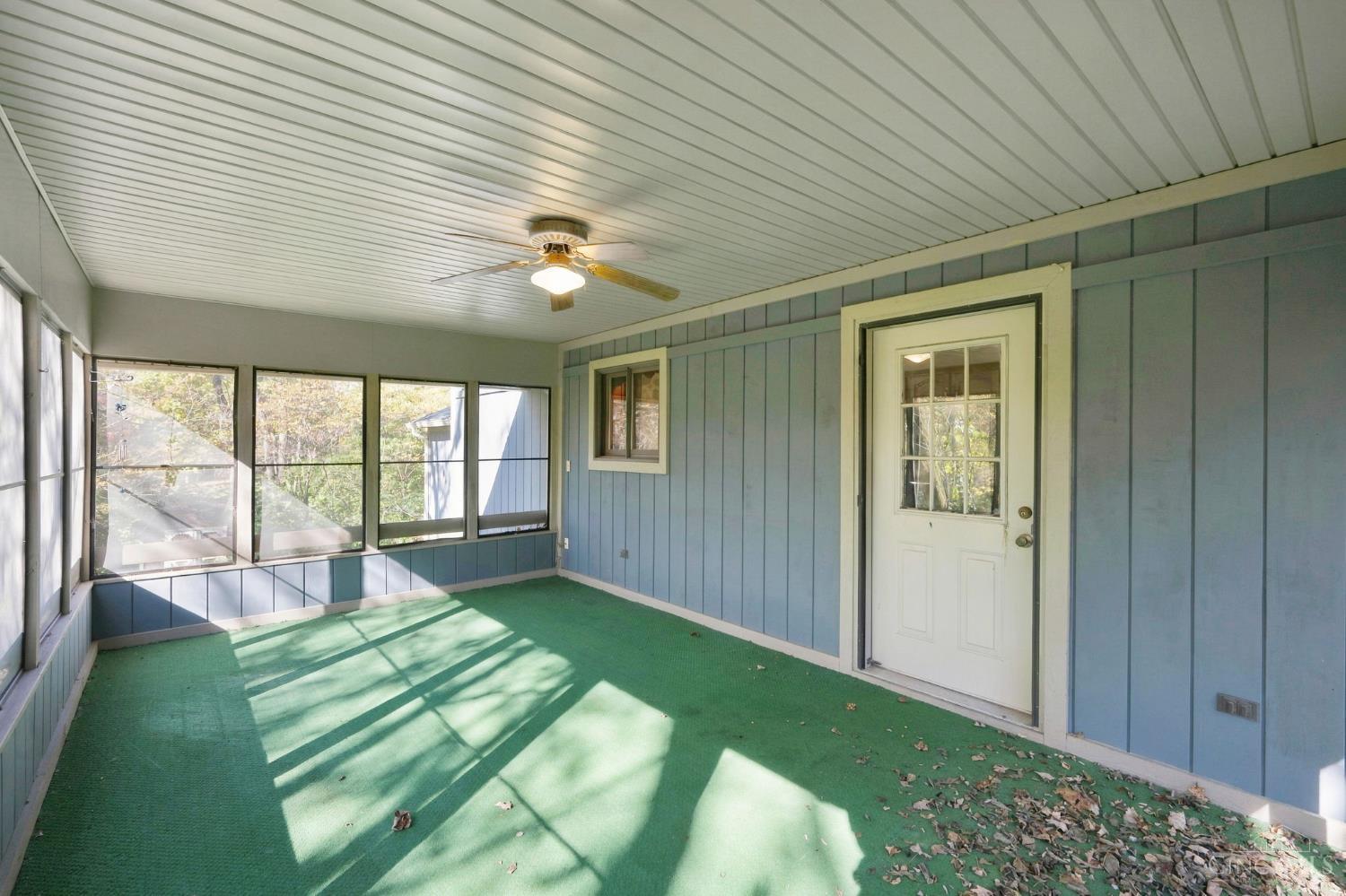 4725 Dewey Drive