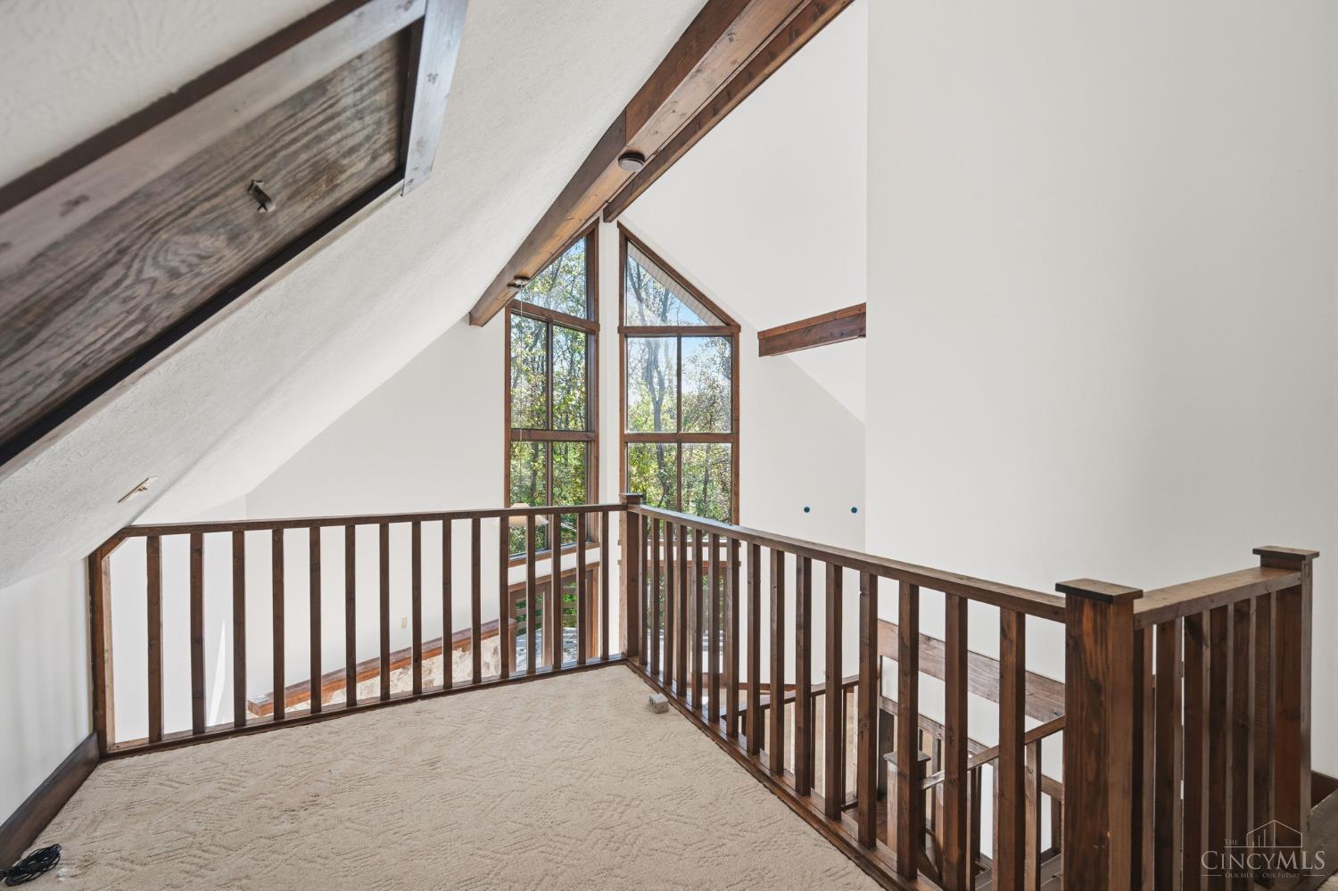 4725 Dewey Drive