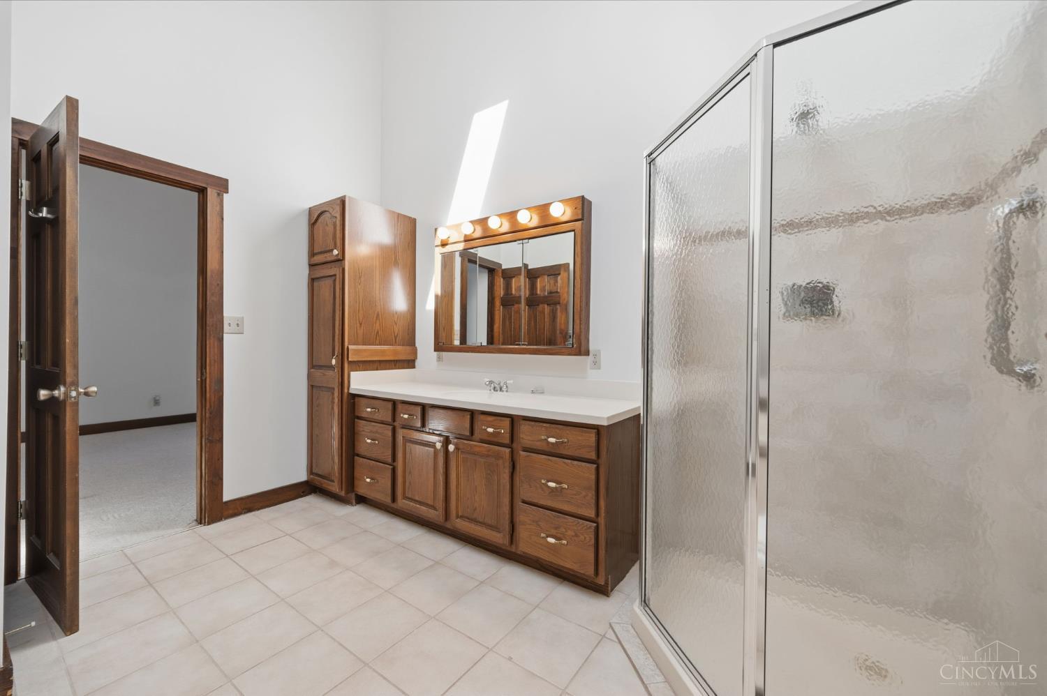 4725 Dewey Drive