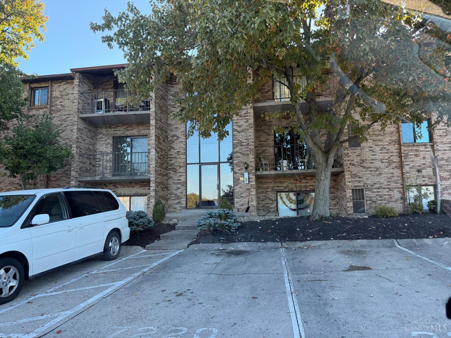 7220 Creekview Drive Unit: 2