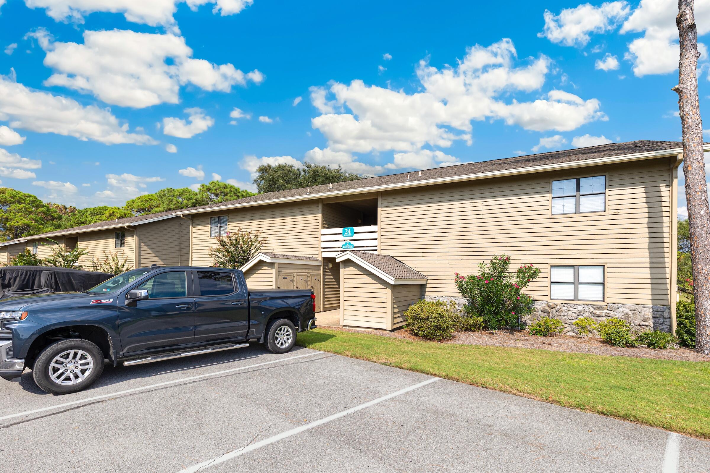 24 Breakwater Bay 7E