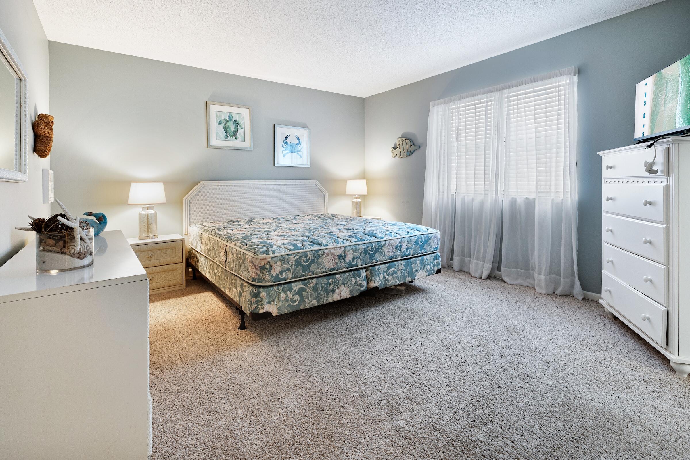 24 Breakwater Bay 7E