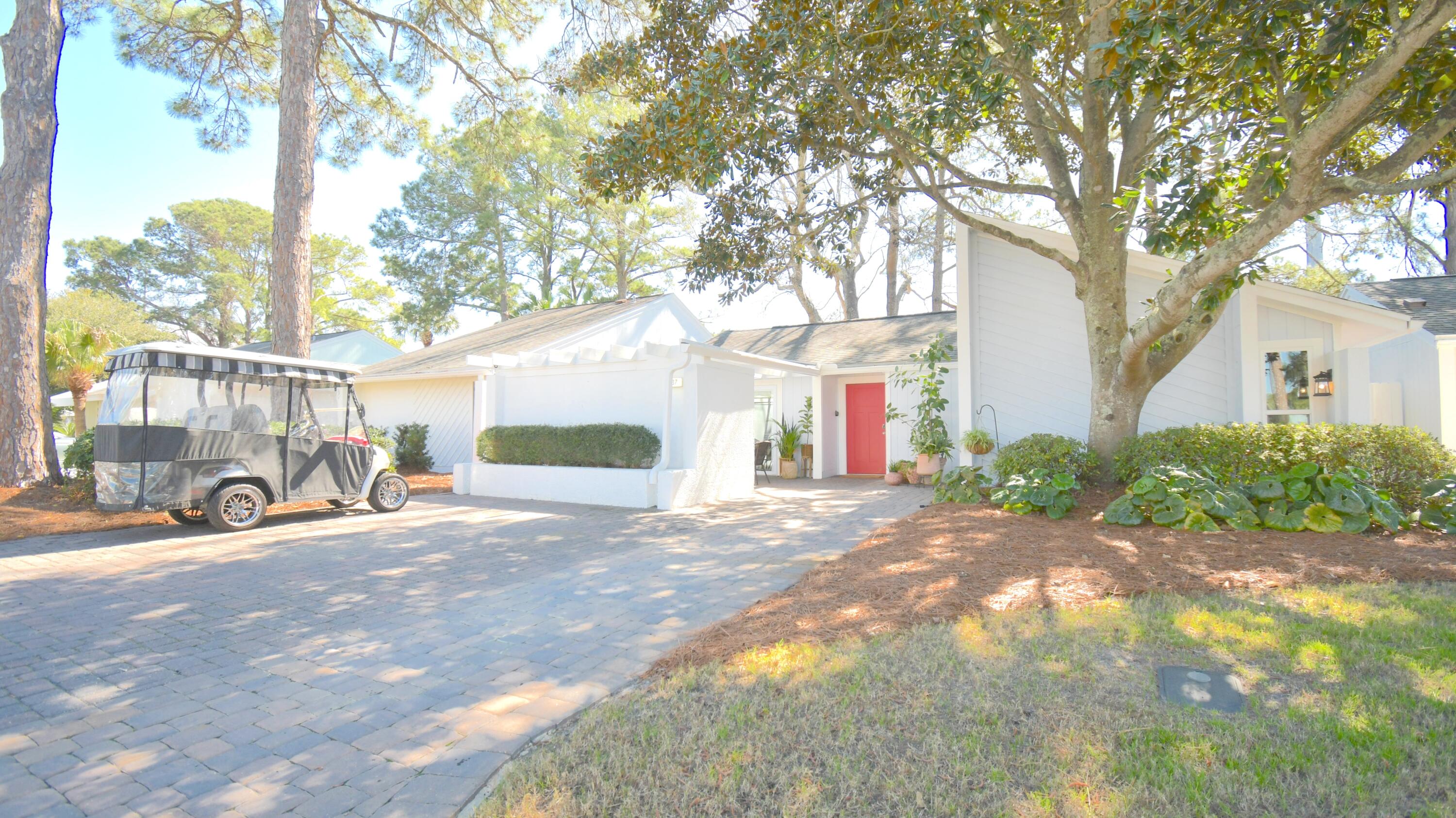 487 W Linkside Place, 487