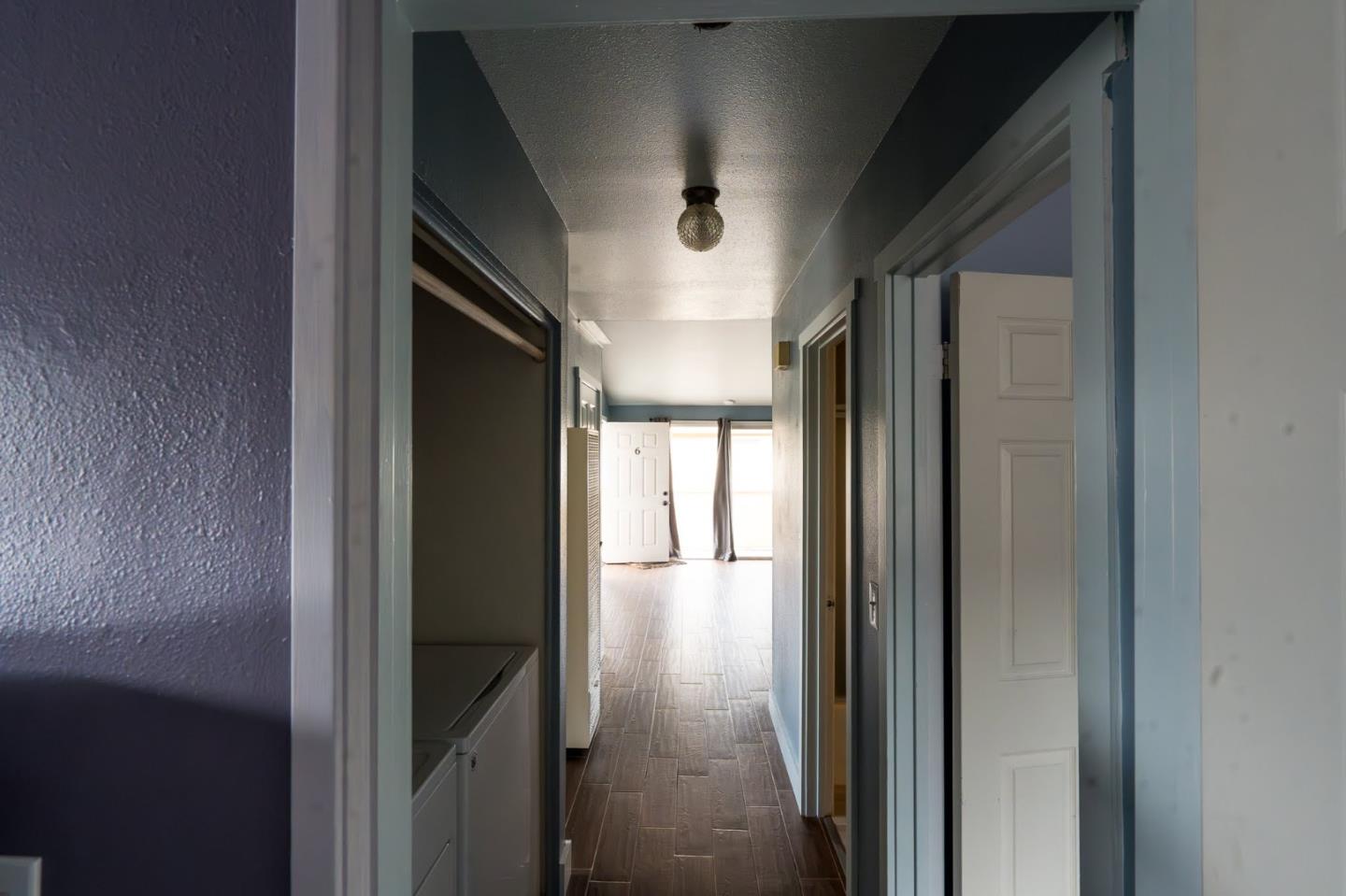 30 West San Joaquin Street 6