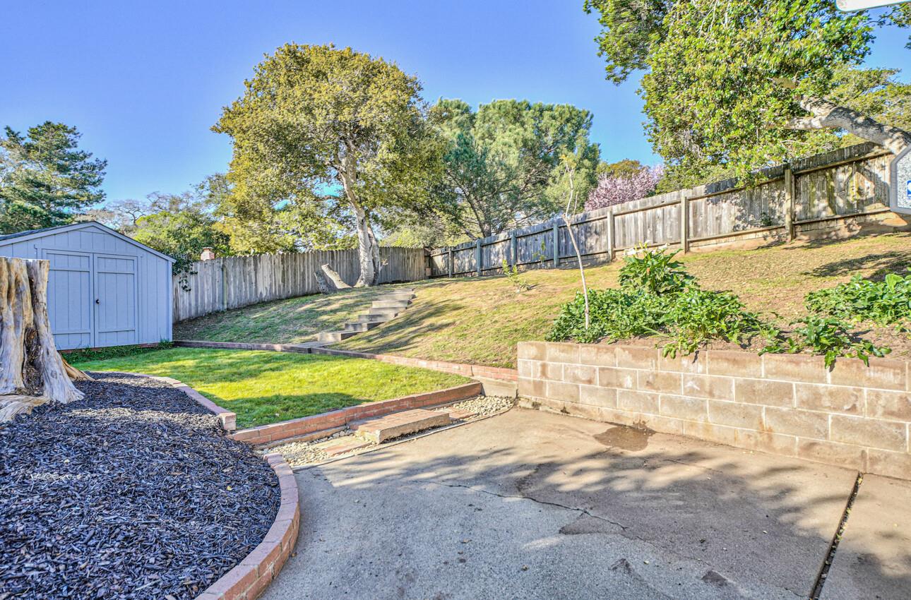 15095 Oak Hills Drive