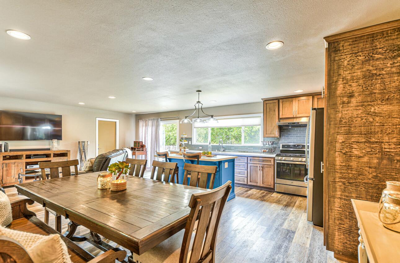 15095 Oak Hills Drive