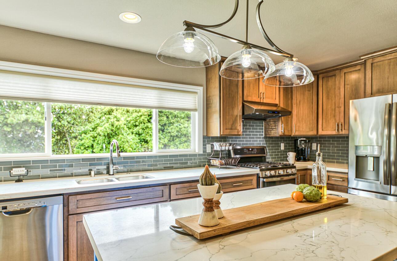 15095 Oak Hills Drive