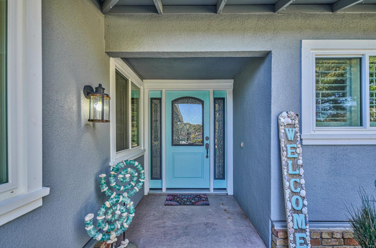 15095 Oak Hills Drive