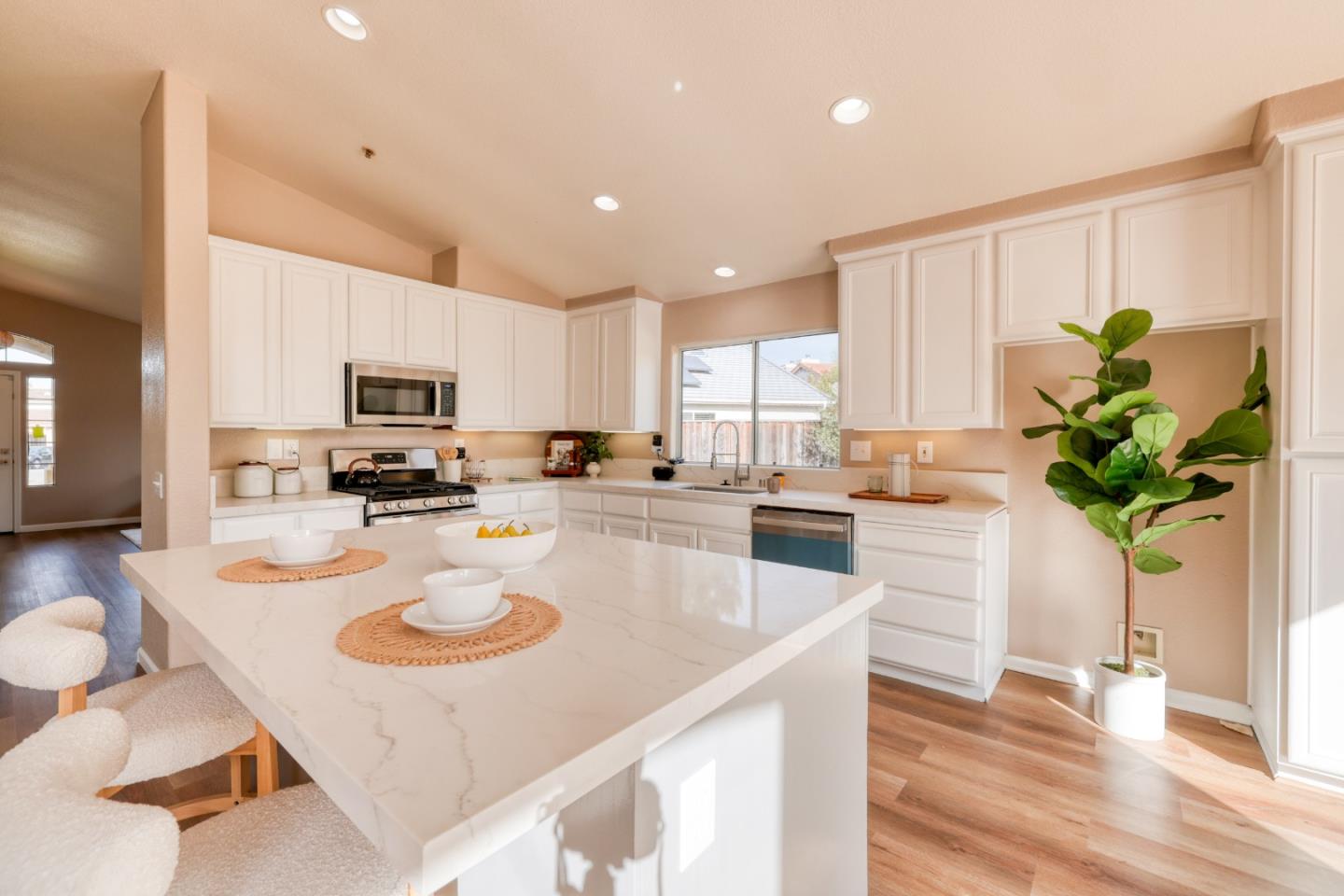 831 Mescal Court
