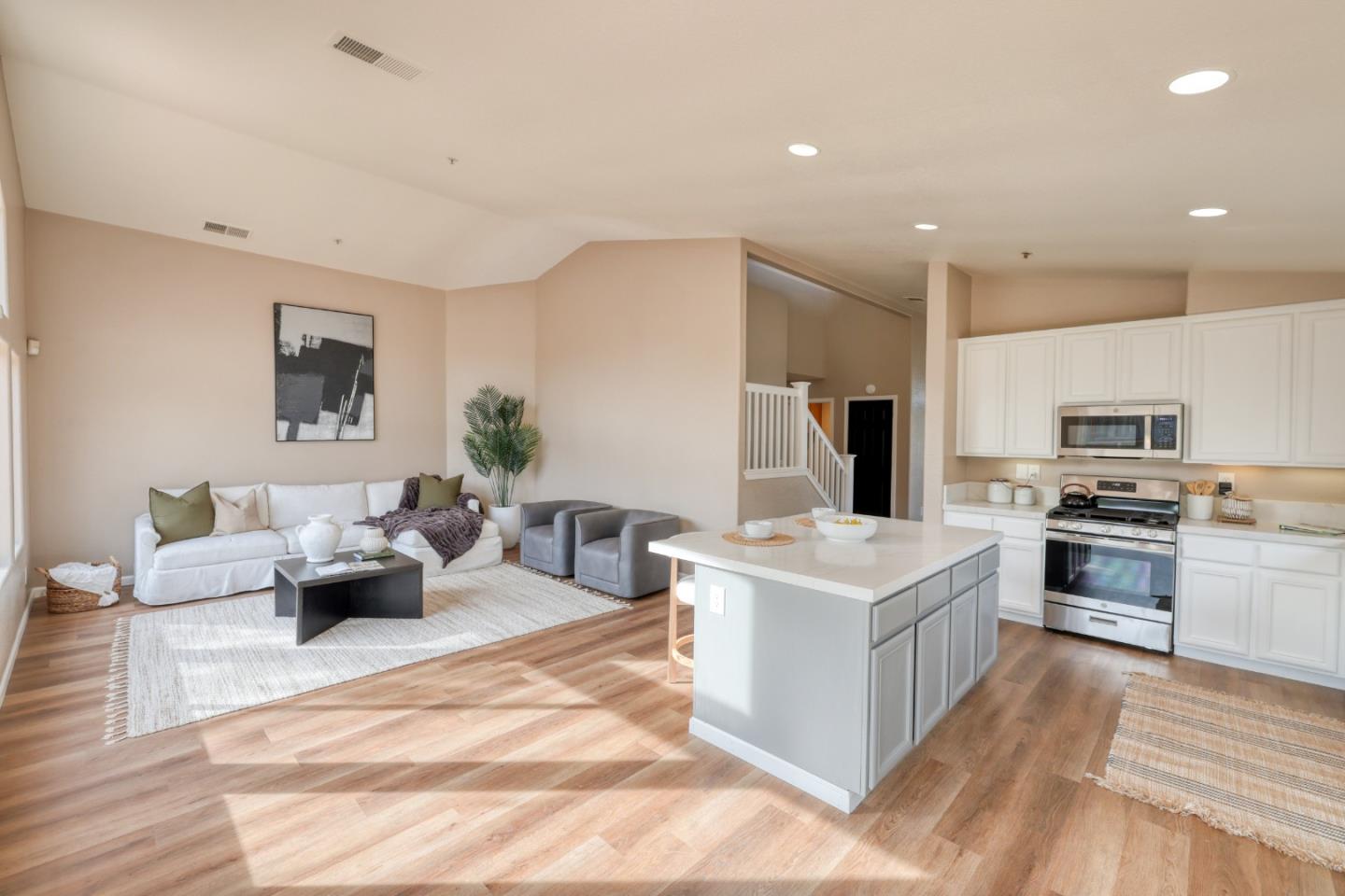 831 Mescal Court