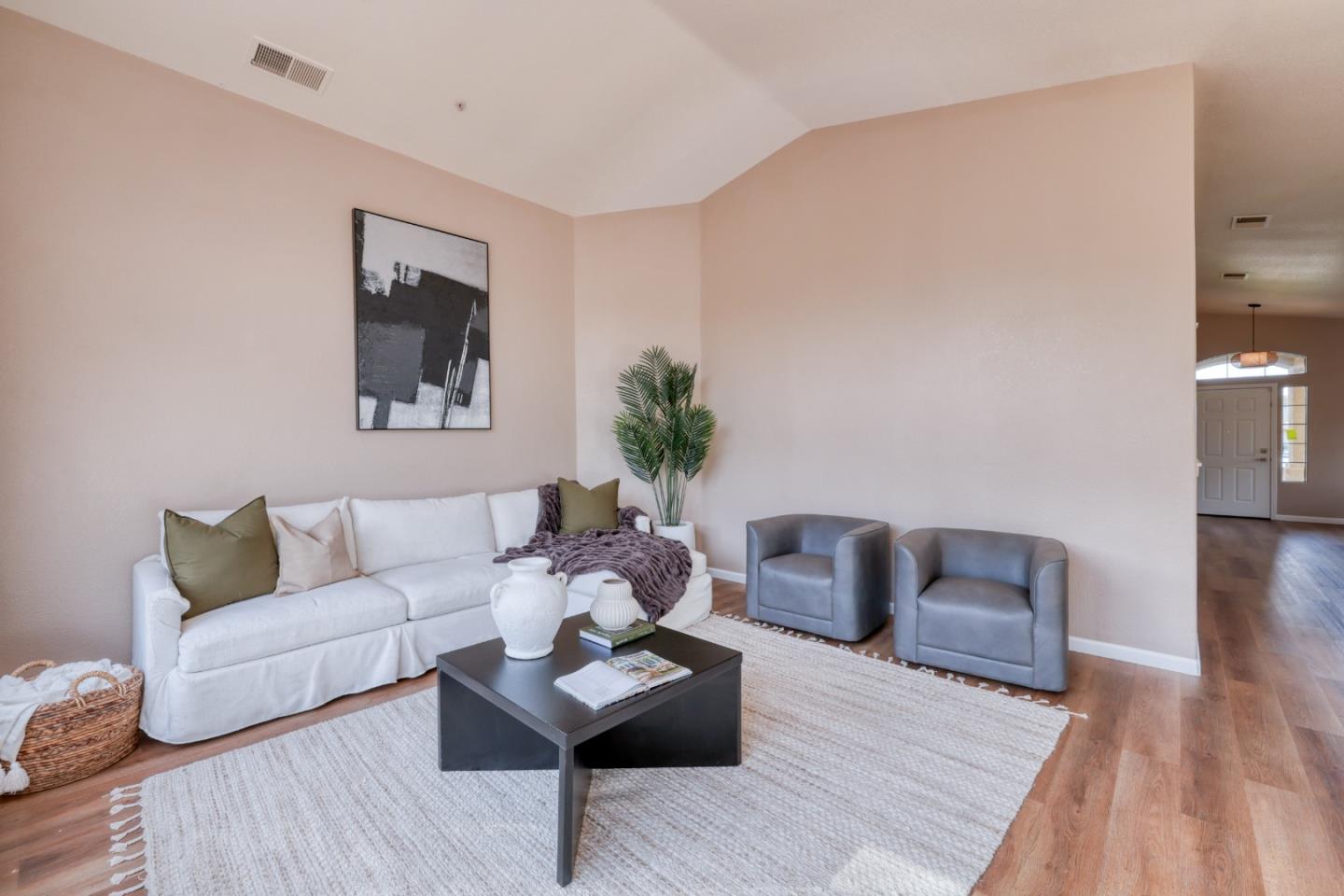 831 Mescal Court