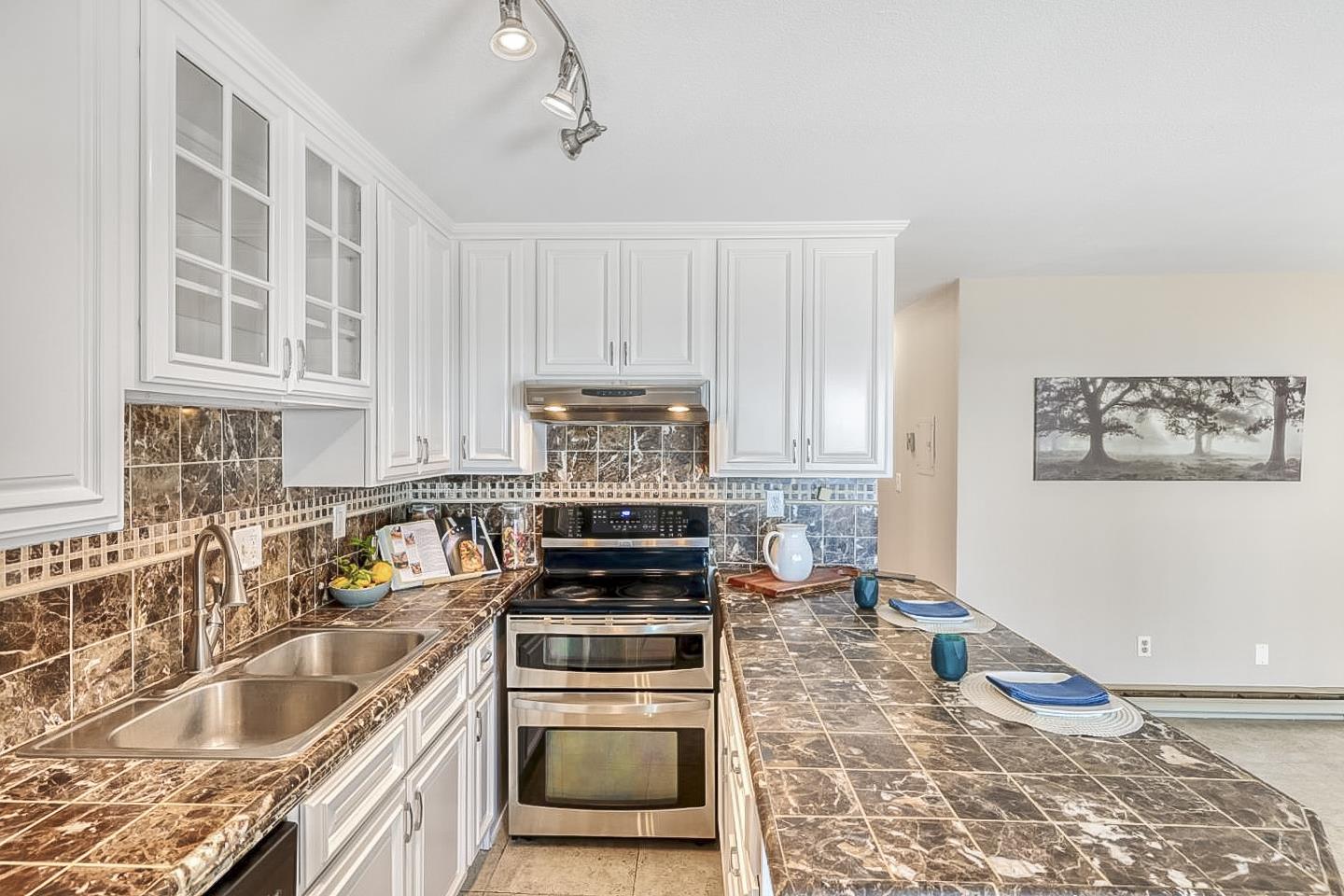 815 Balboa Avenue 206