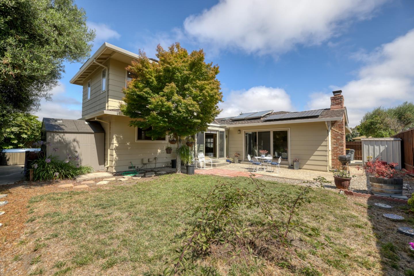307 De La Vina Way