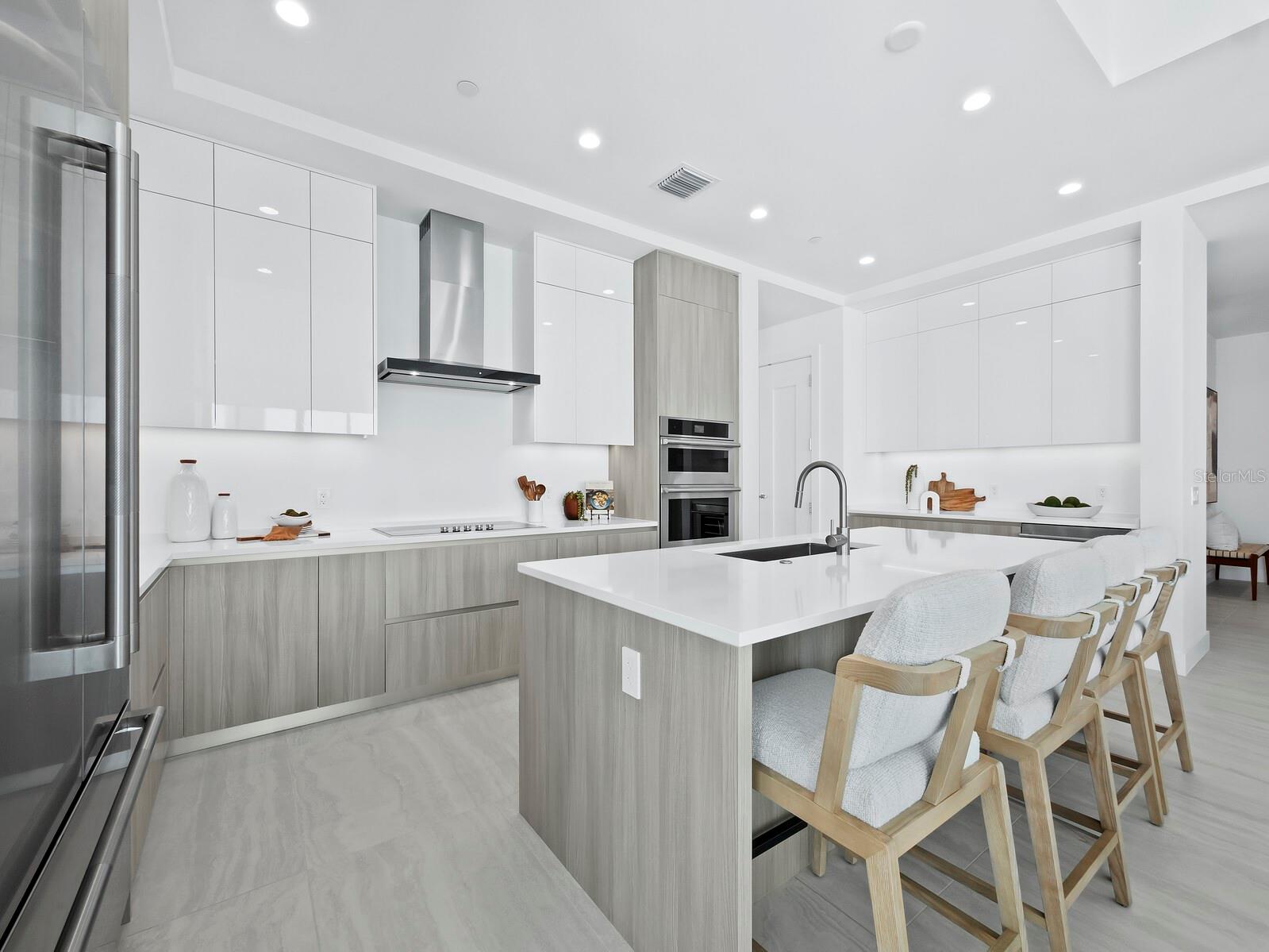 301 QUAY COMMONS #1901