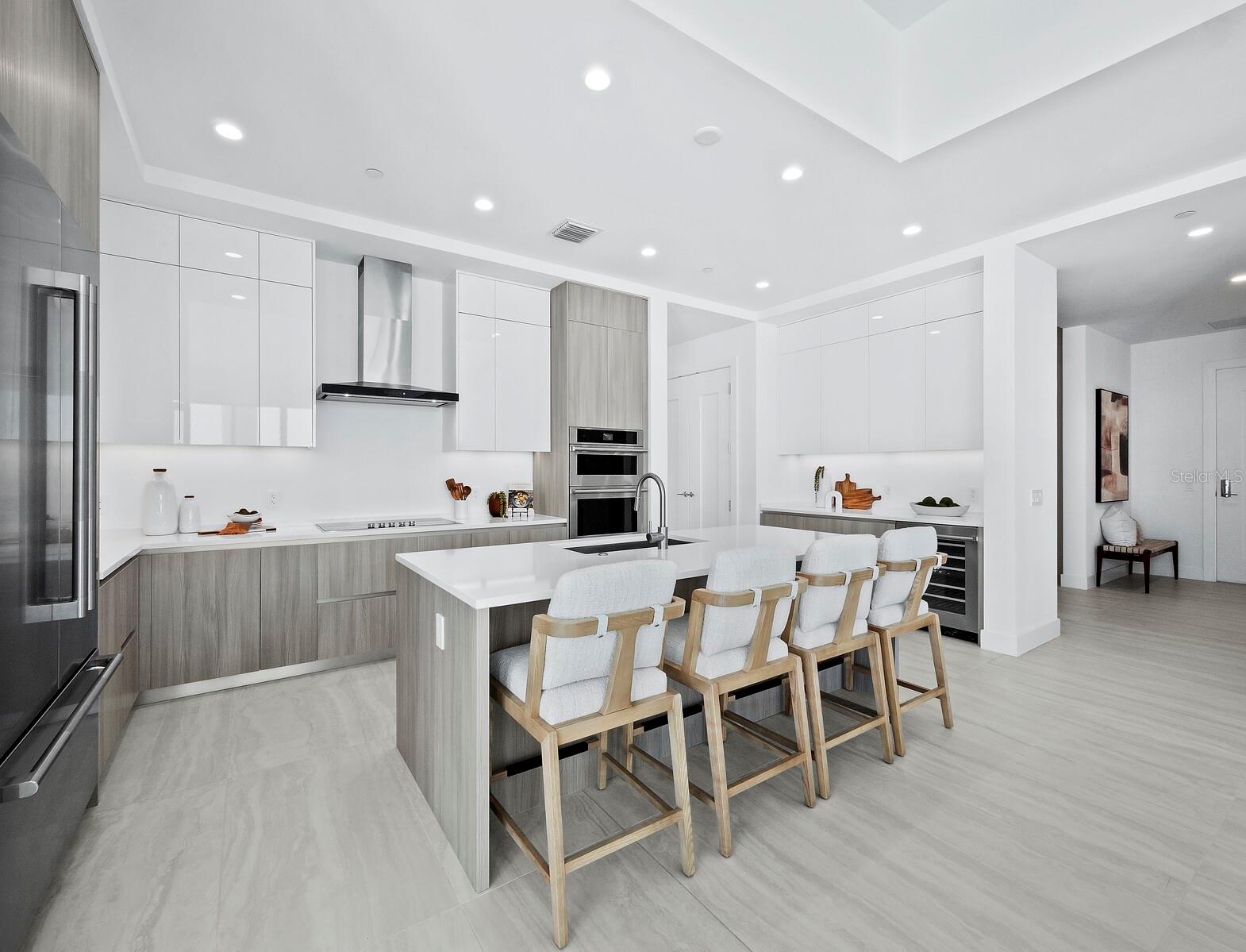 301 QUAY COMMONS #1901