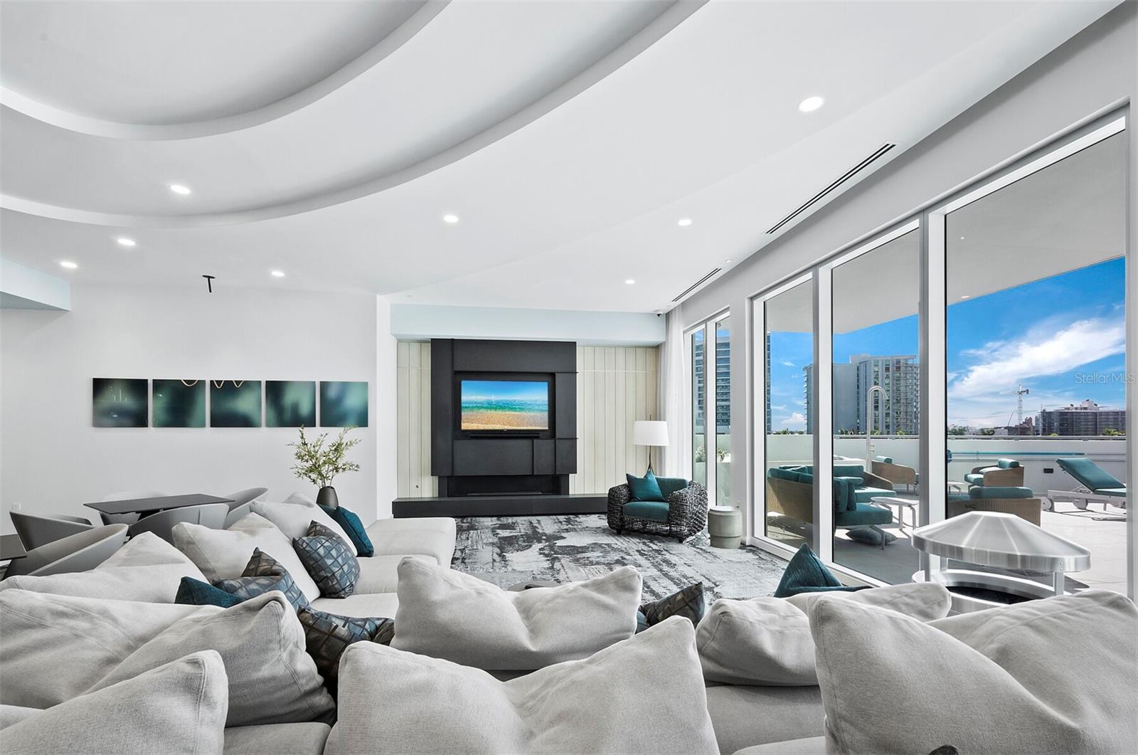 301 QUAY COMMONS #1901