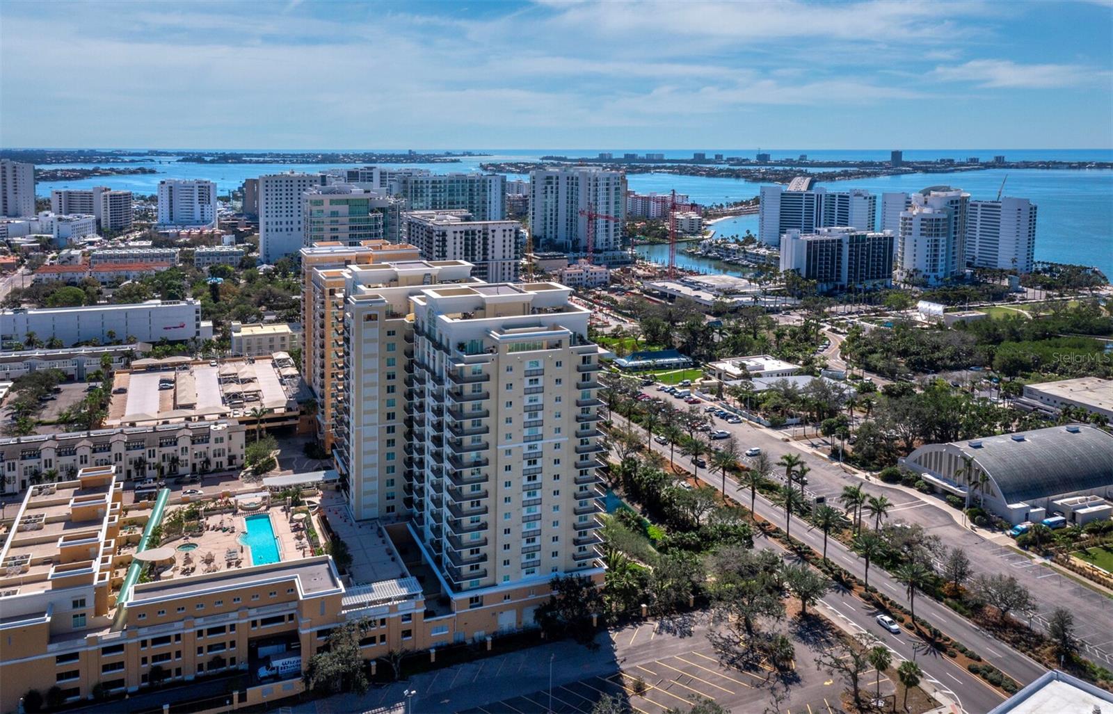 800 N TAMIAMI TRL #517