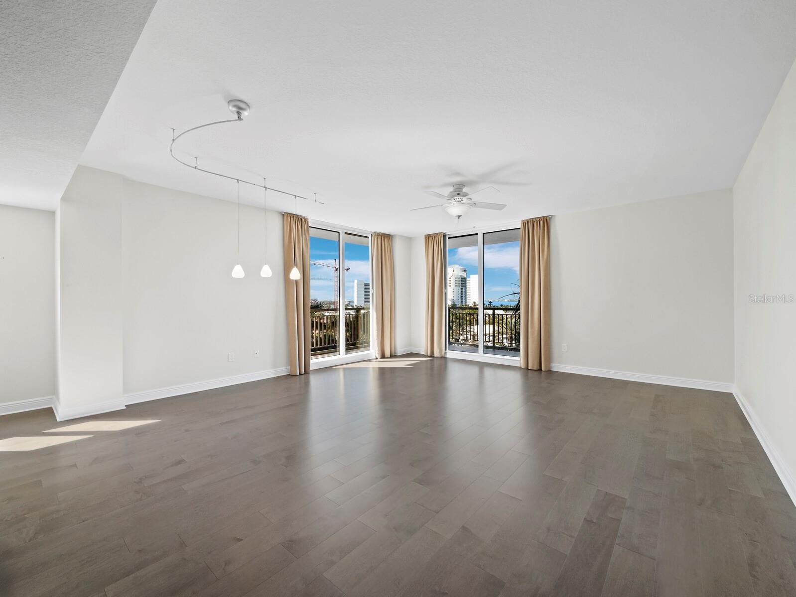 800 N TAMIAMI TRL #517