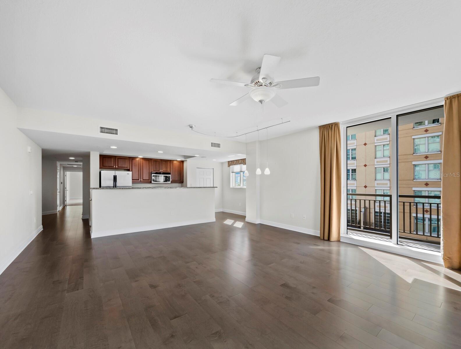 800 N TAMIAMI TRL #517