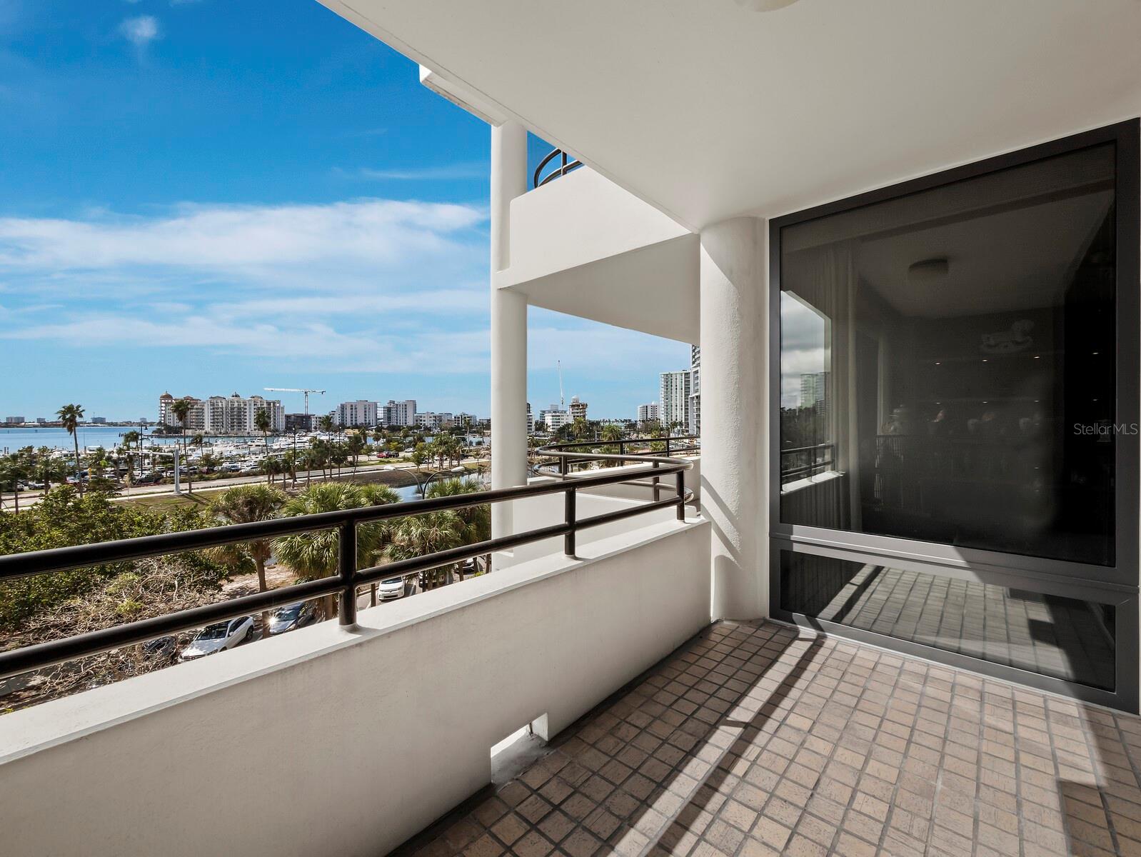 1255 N GULFSTREAM AVE #407