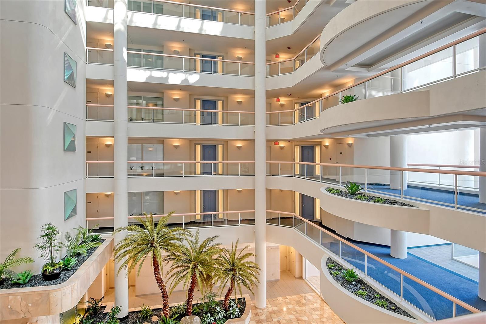 455 LONGBOAT CLUB RD #407