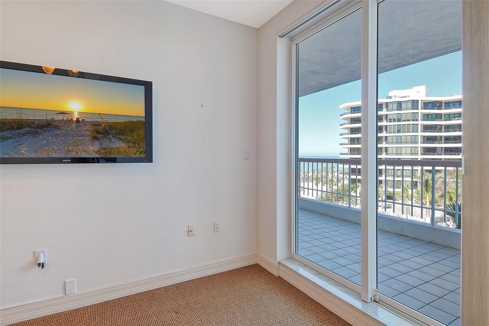 455 LONGBOAT CLUB RD #407