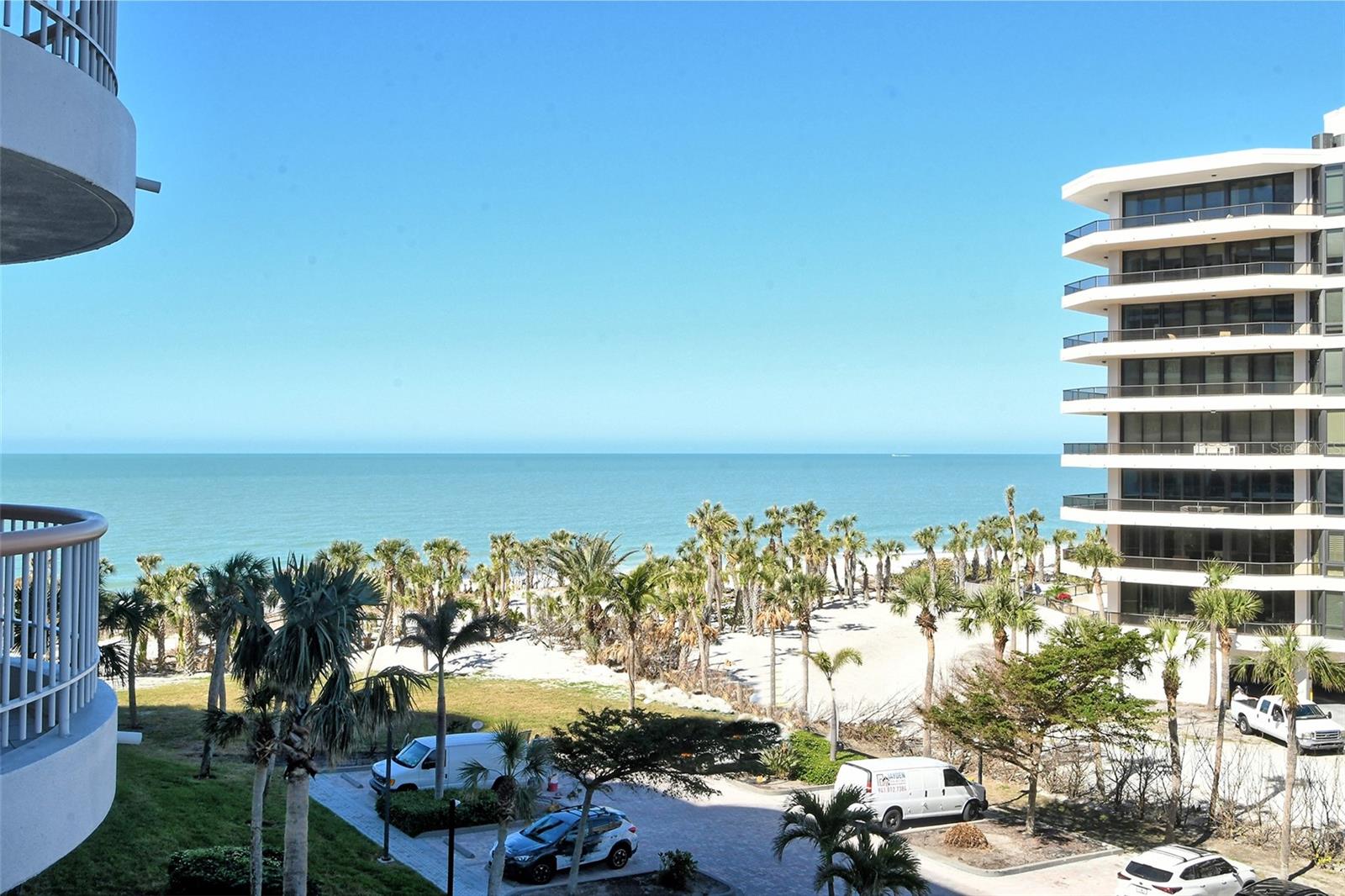 455 LONGBOAT CLUB RD #407