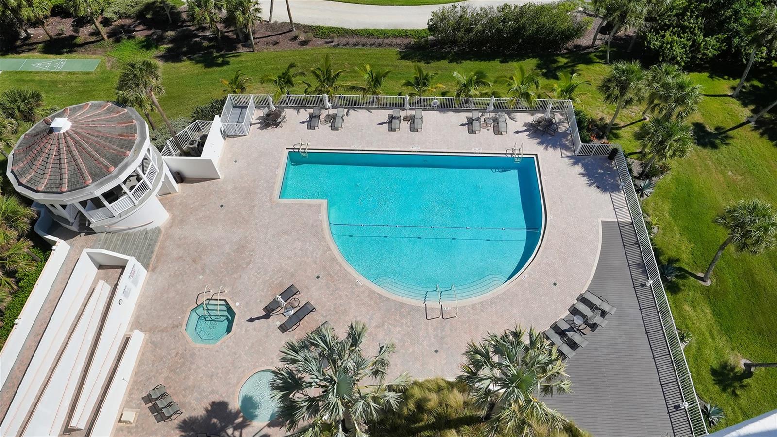 455 LONGBOAT CLUB RD #407