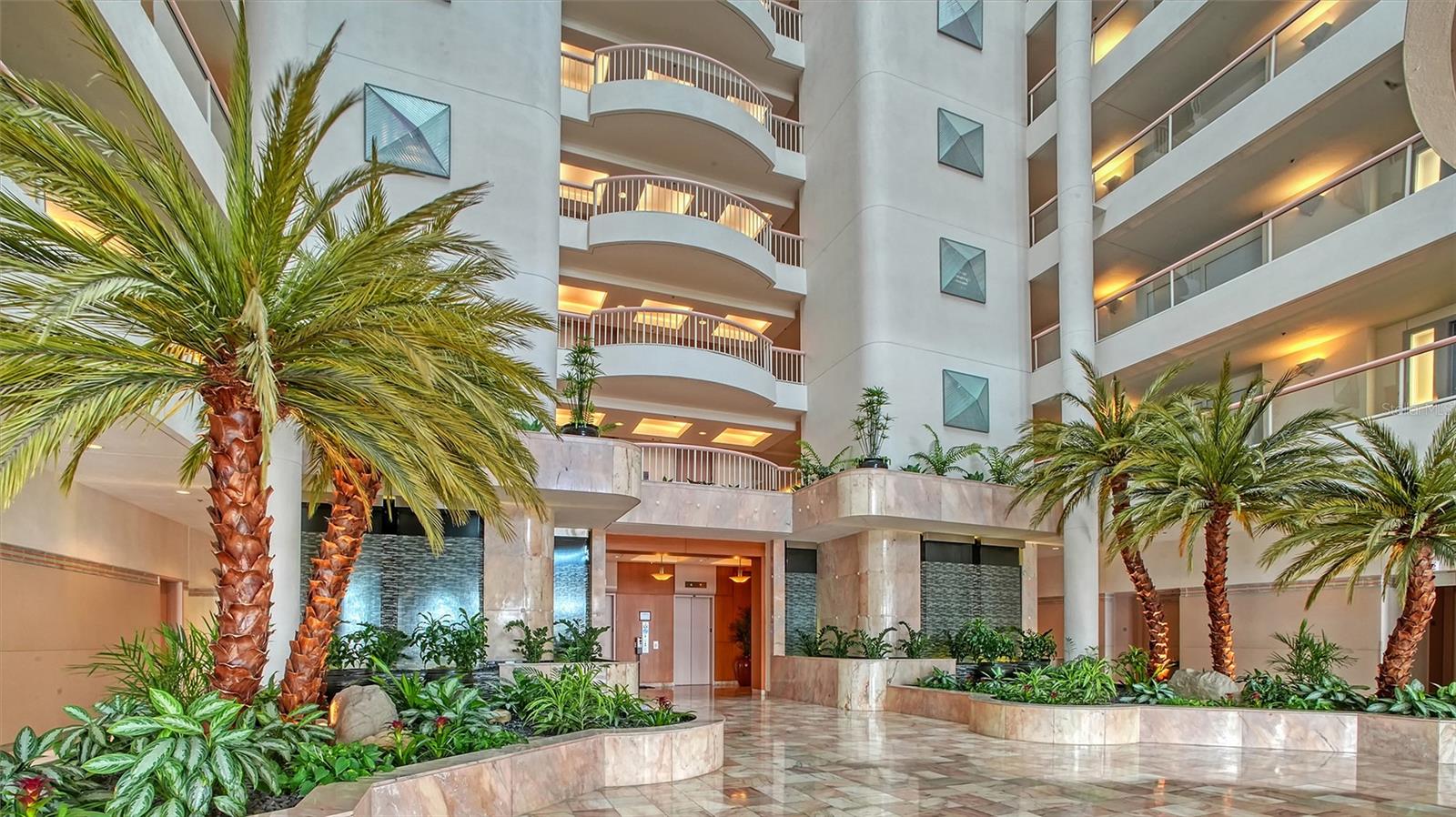 455 LONGBOAT CLUB RD #407