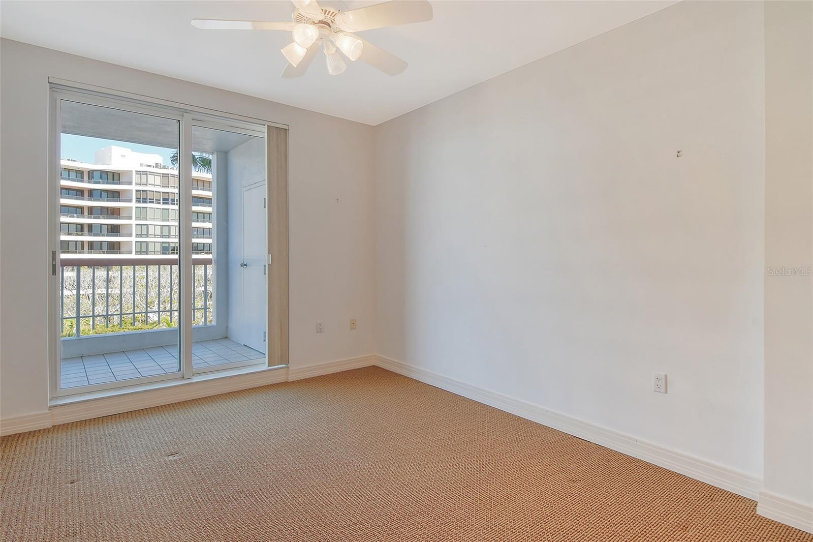 455 LONGBOAT CLUB RD #407