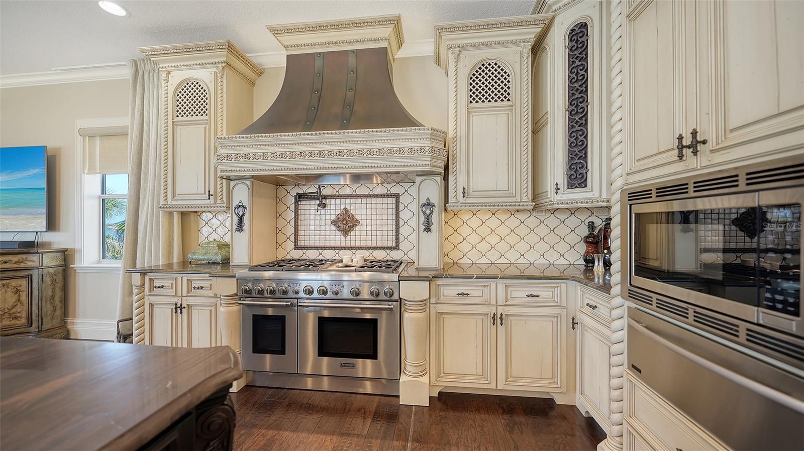 7342 CAPTAIN KIDD AVE