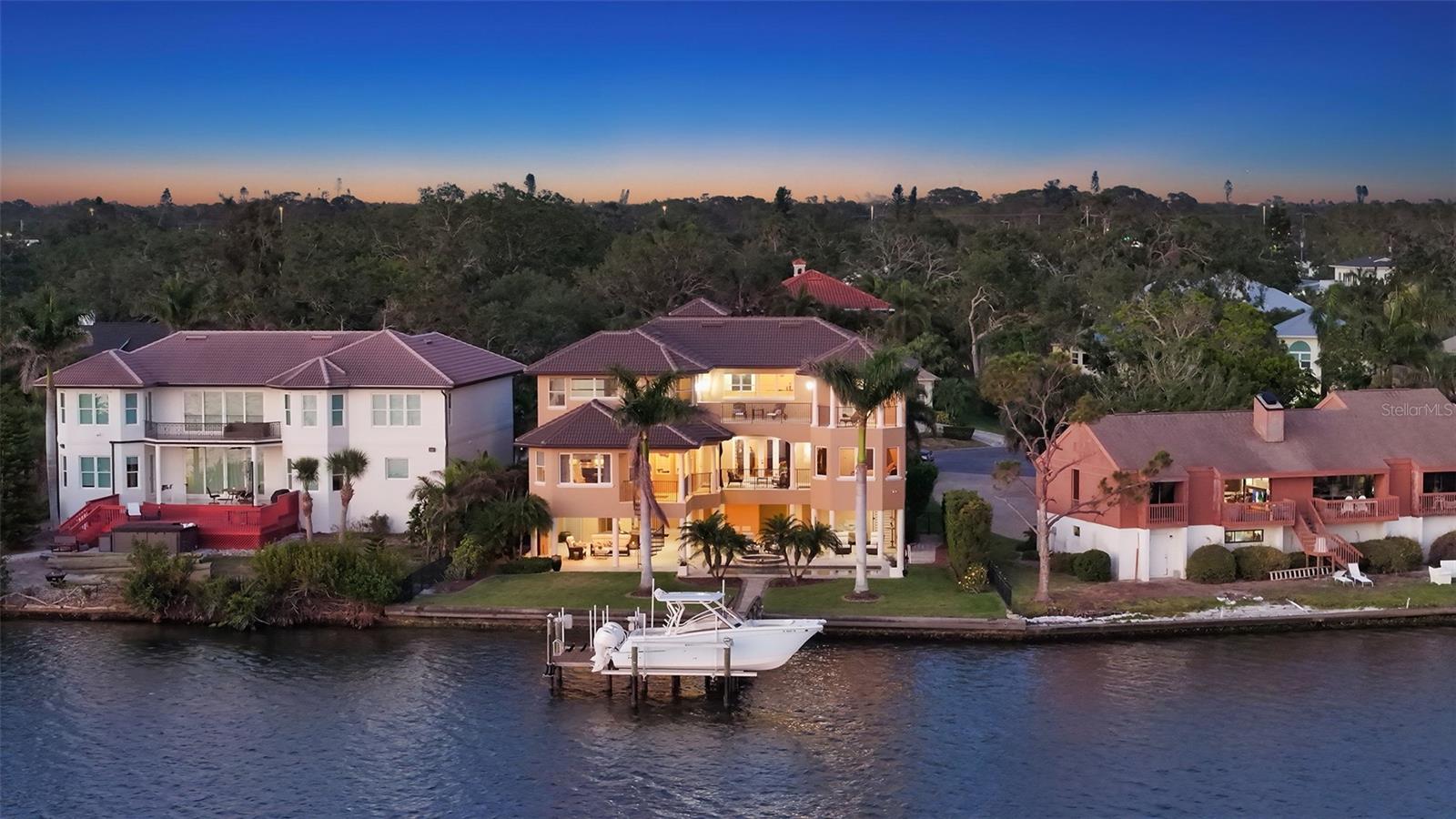 7342 CAPTAIN KIDD AVE